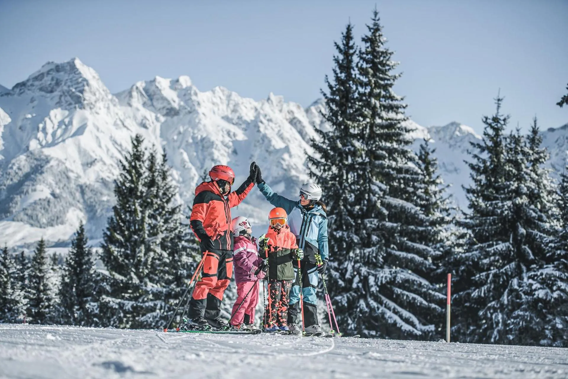 Skiing in Hotel-Restaurant Bike&Snow Lederer
