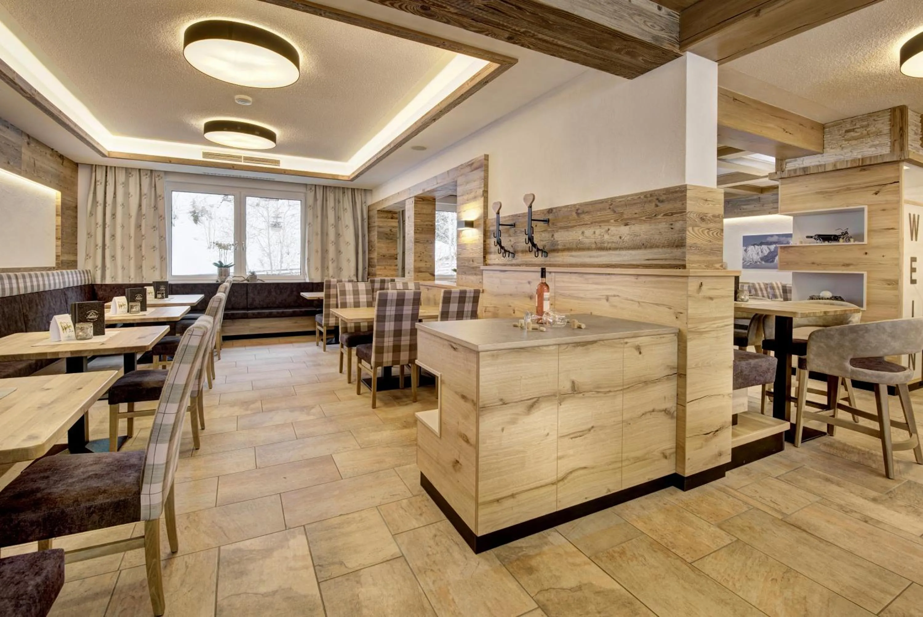 Restaurant/places to eat in Hotel-Restaurant Bike&Snow Lederer