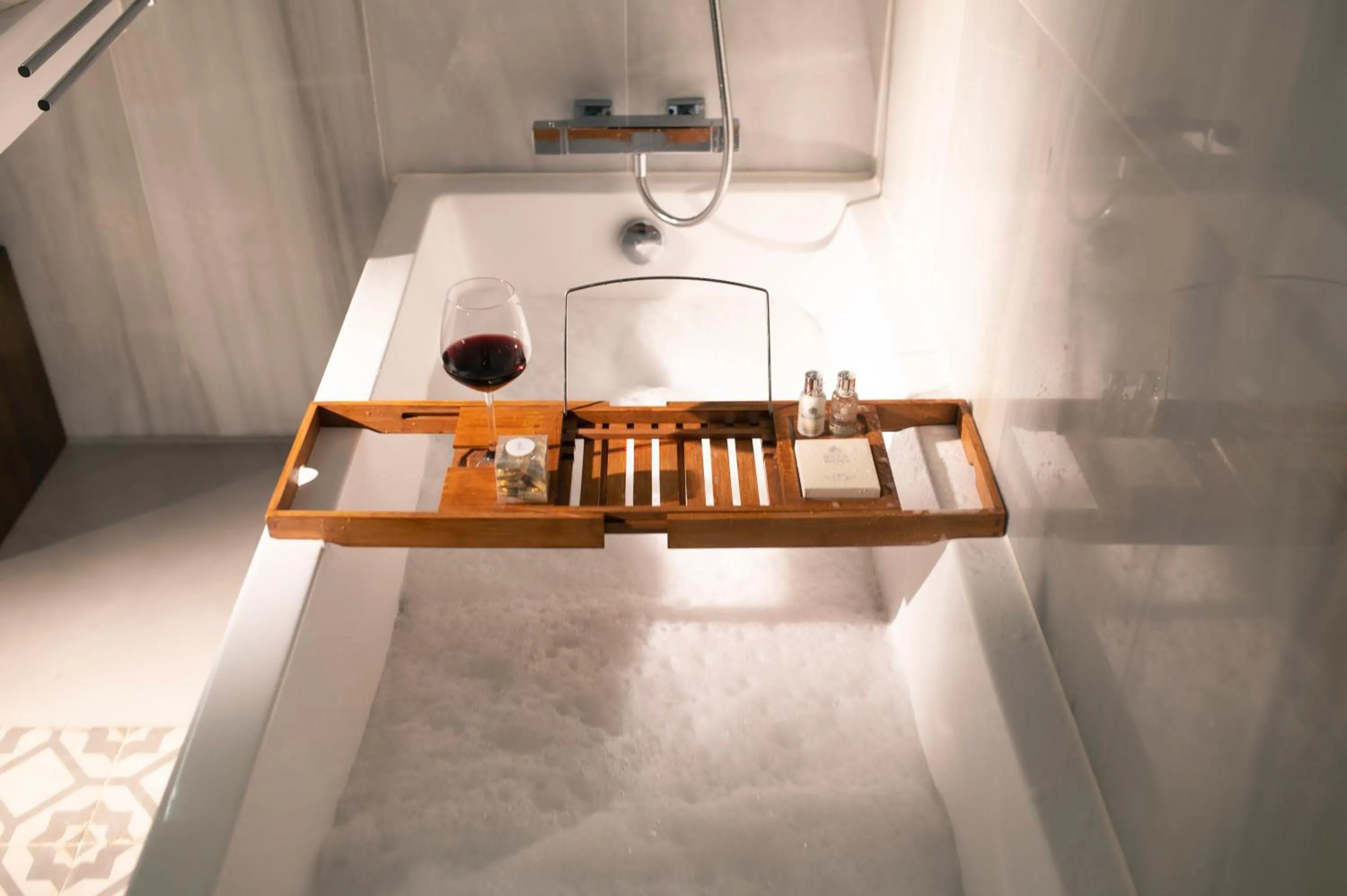 Bathroom in Legado Alcazar Hotel