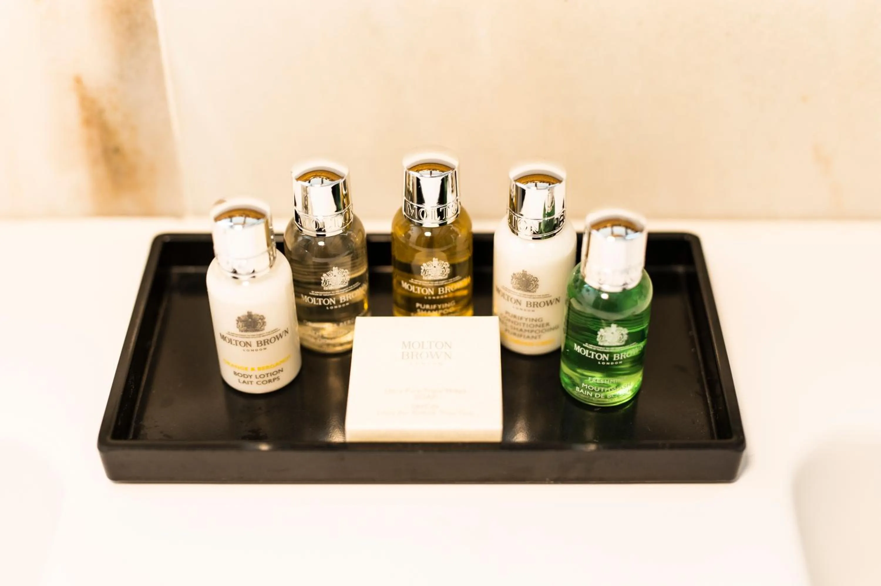 Bathroom in Legado Alcazar Hotel