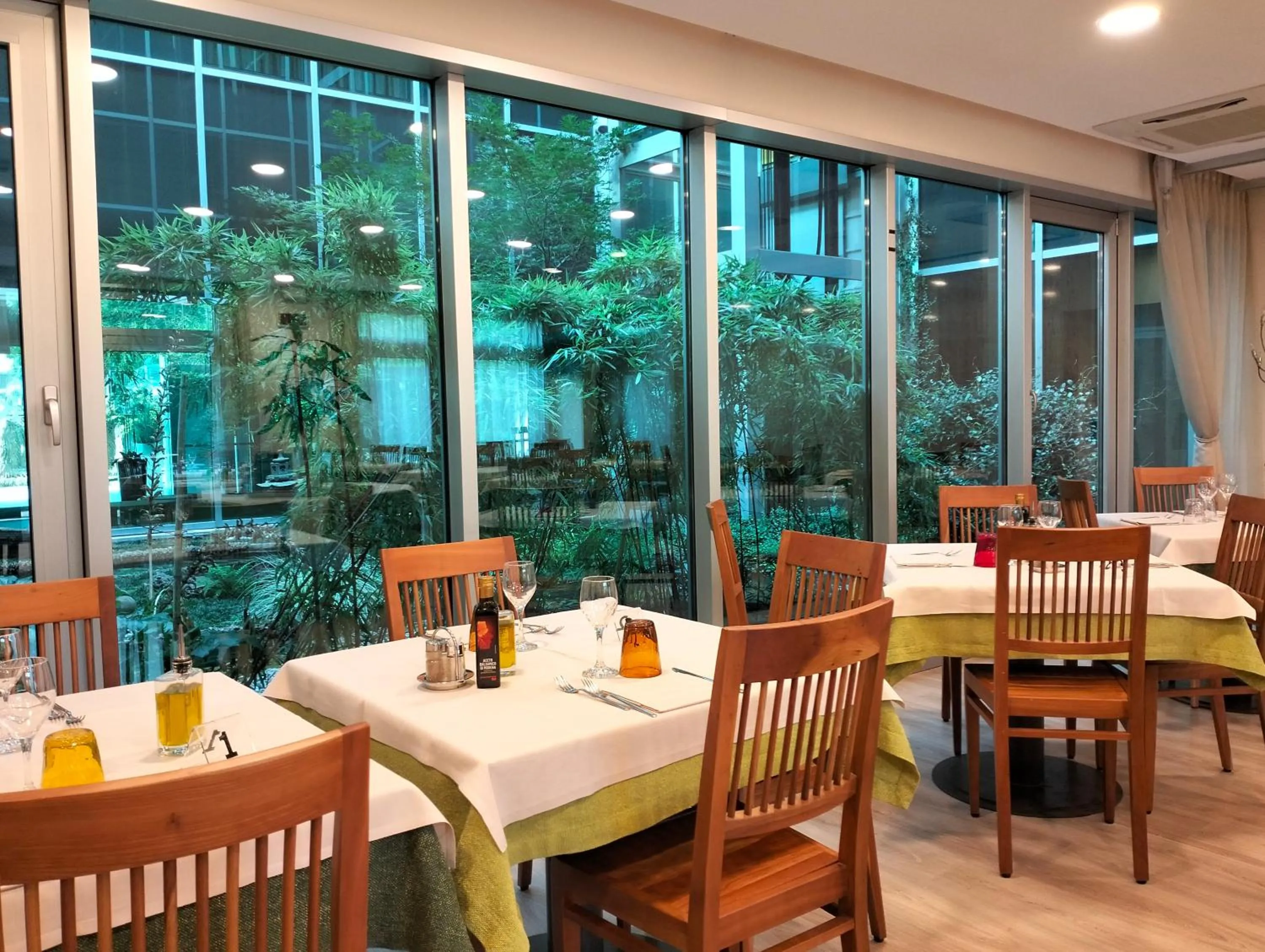 Restaurant/places to eat in Hotel Kristal 3 Stelle Superior