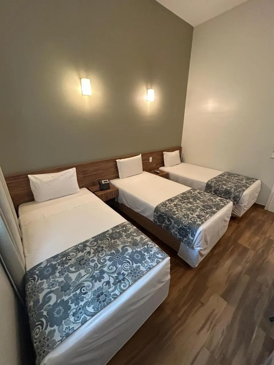 Photo of the whole room, Bed in Impar Suites Barao de Cocais