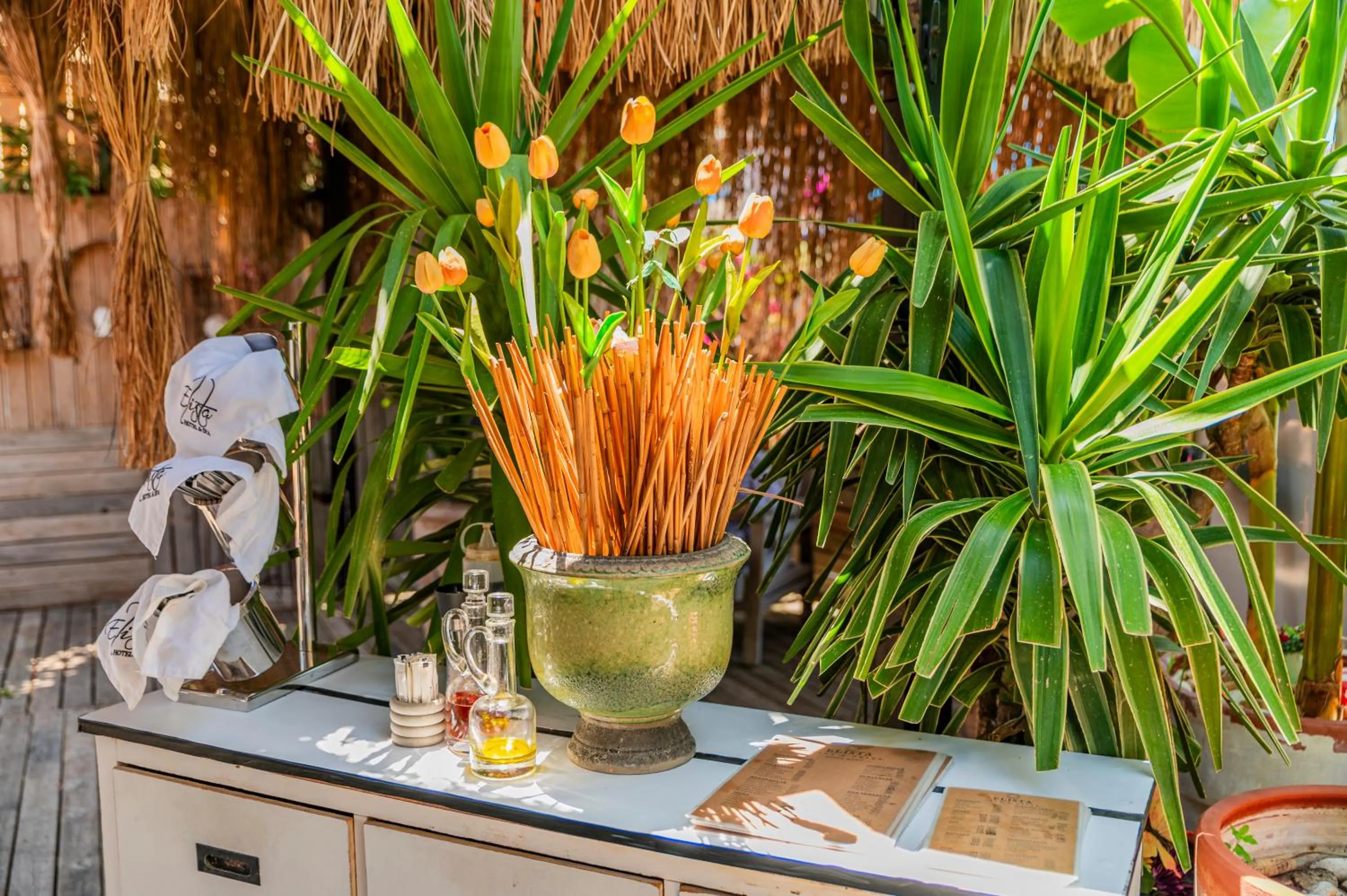 Restaurant/places to eat in Elista Hotel & Spa