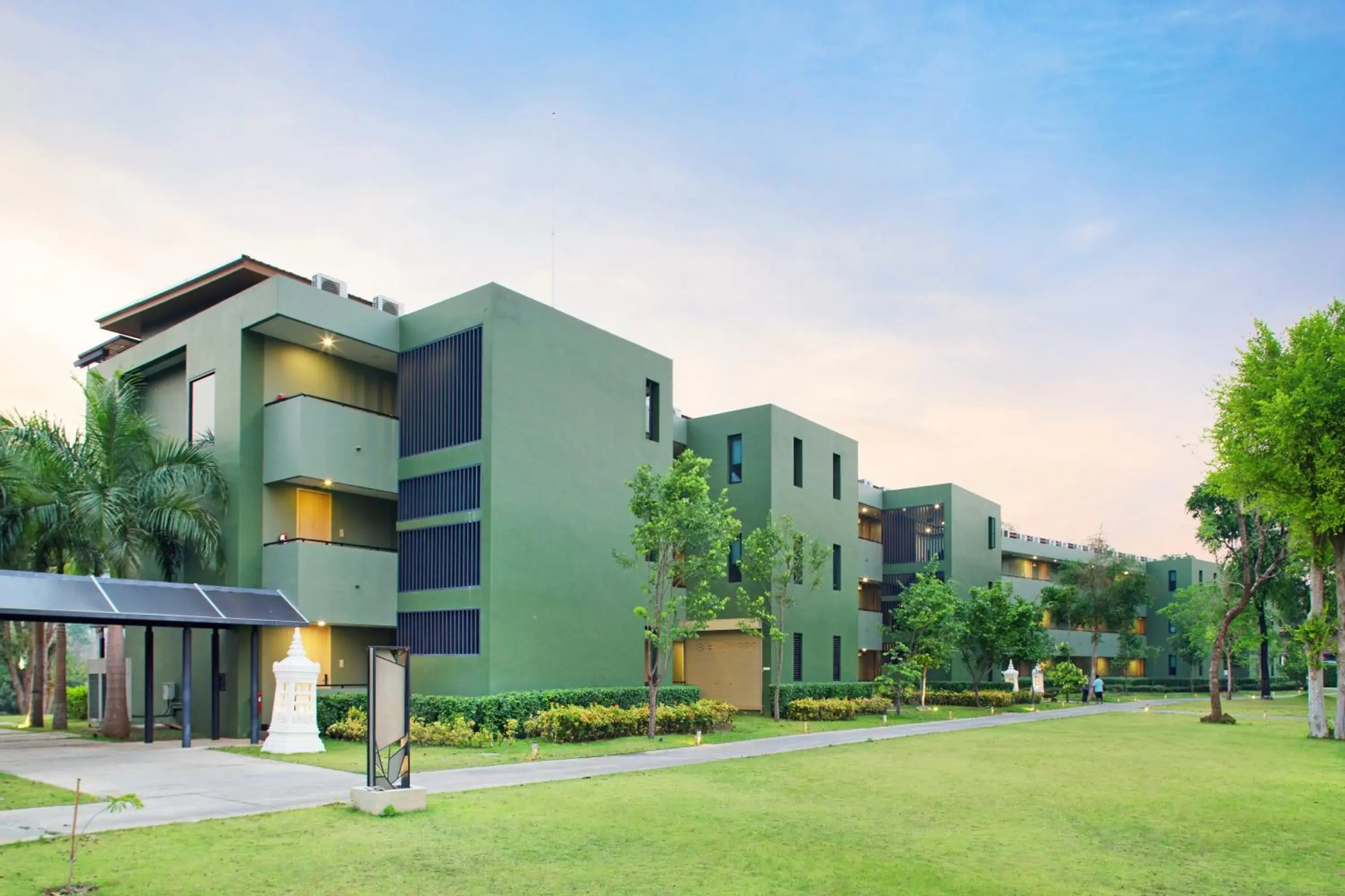 Property building in Mida Resort Kanchanaburi - SHA PLUS Property building in Mida Resort Kanchanaburi - SHA PLUS