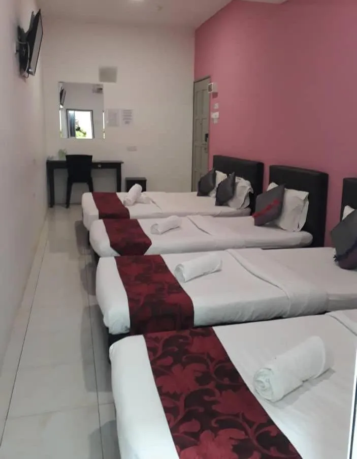 Bed in Max Ferringhi Hotel