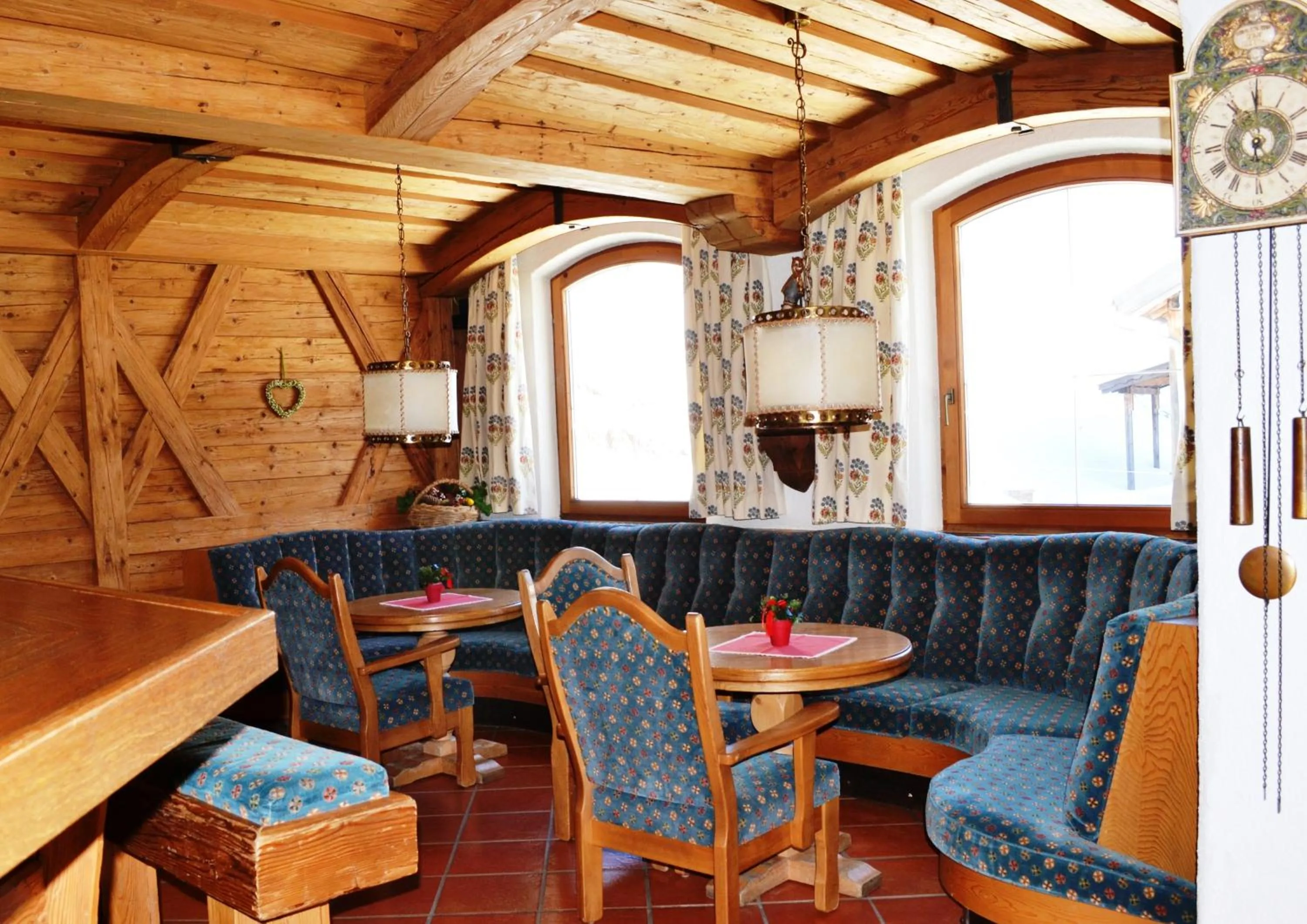 Communal lounge/ TV room in Hotel Landle