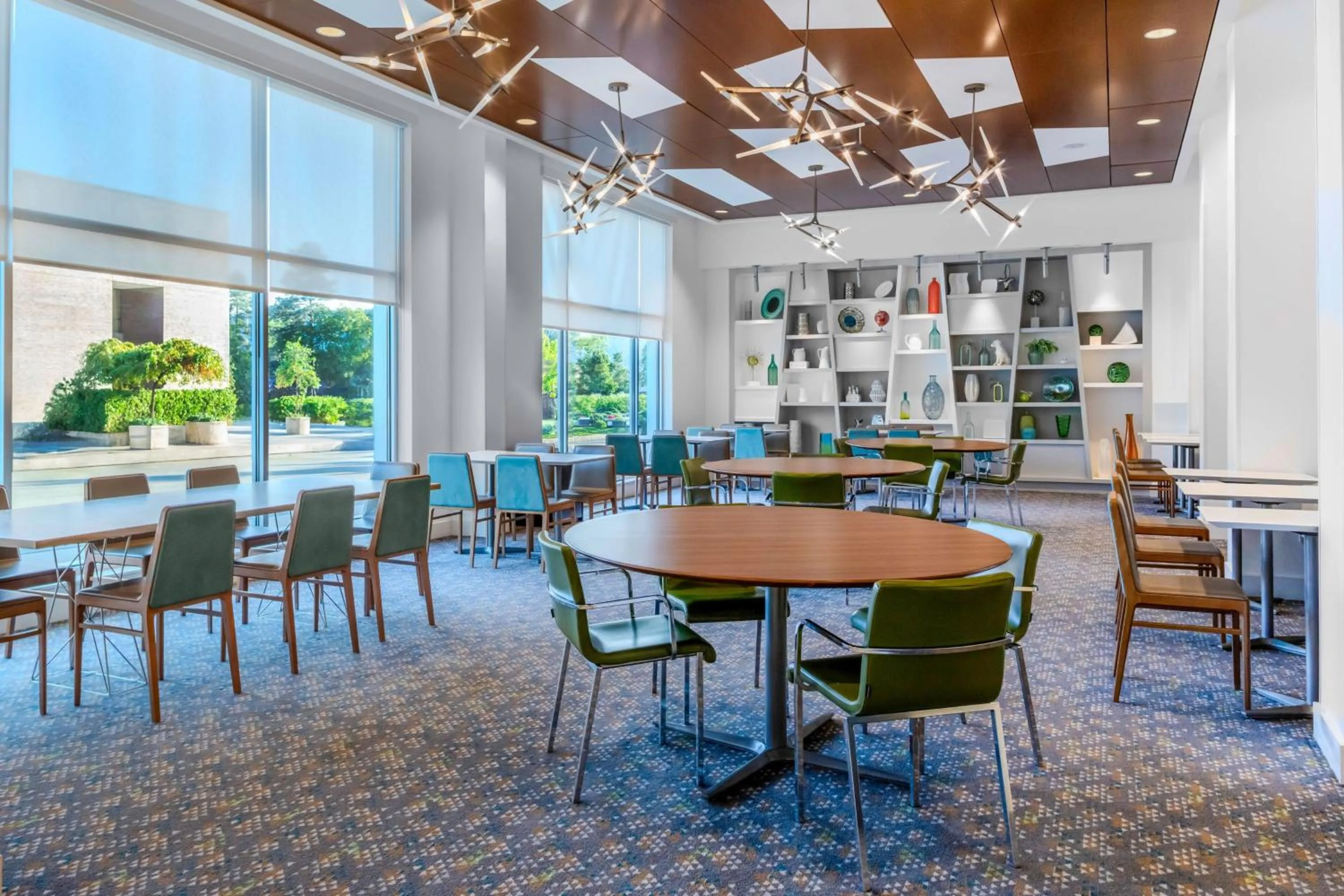 Restaurant/places to eat in Residence Inn by Marriott Boston Burlington