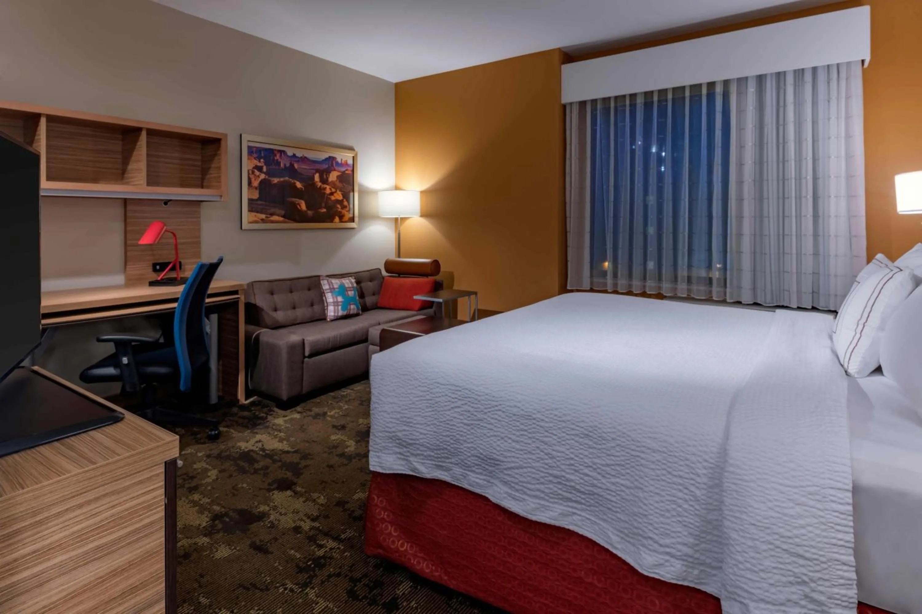 Photo of the whole room, Bed in TownePlace by Marriott Suites Gallup