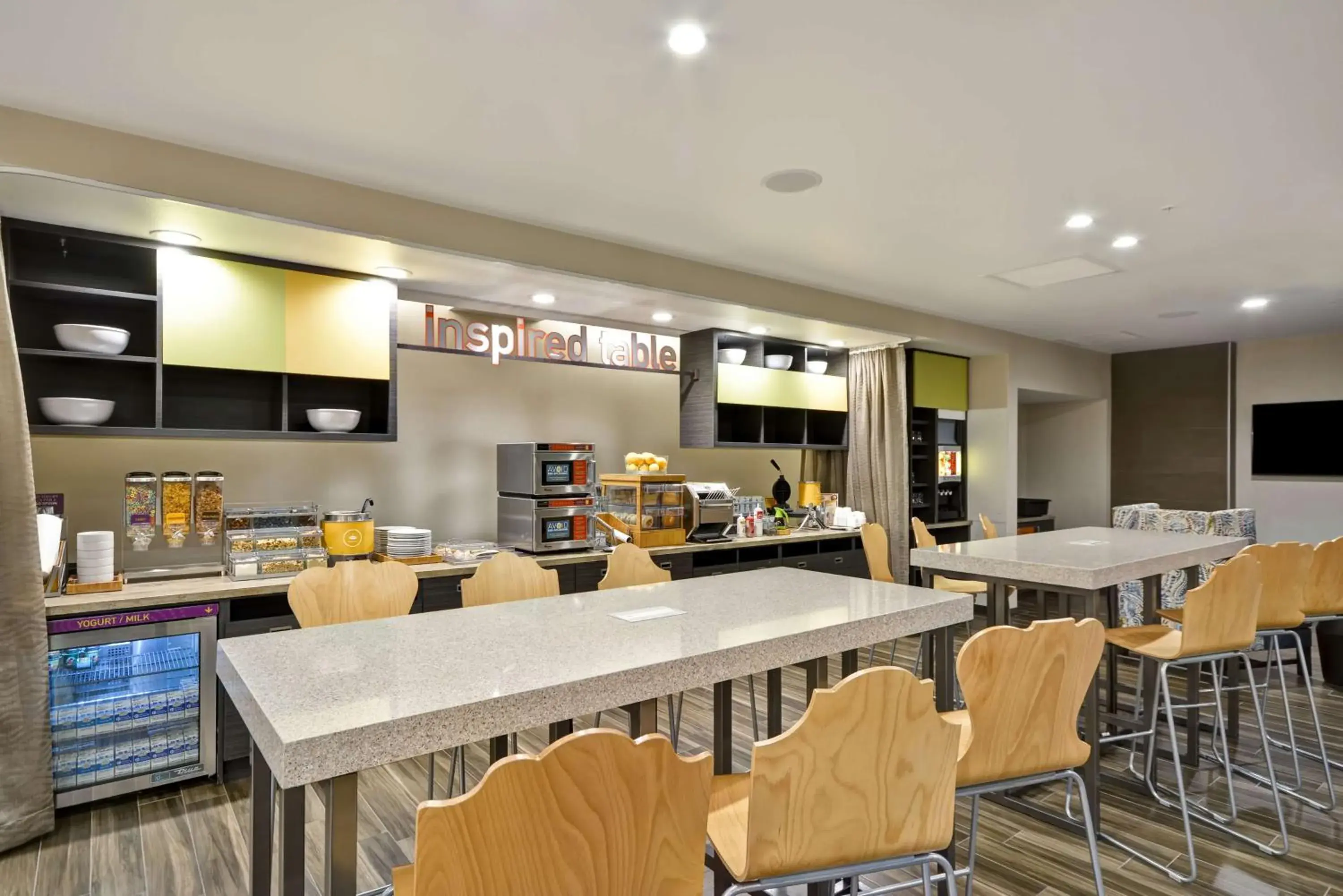 Breakfast in Home2 Suites by Hilton Dallas Downtown at Baylor Scott & White Breakfast in Home2 Suites by Hilton Dallas Downtown at Baylor Scott & White