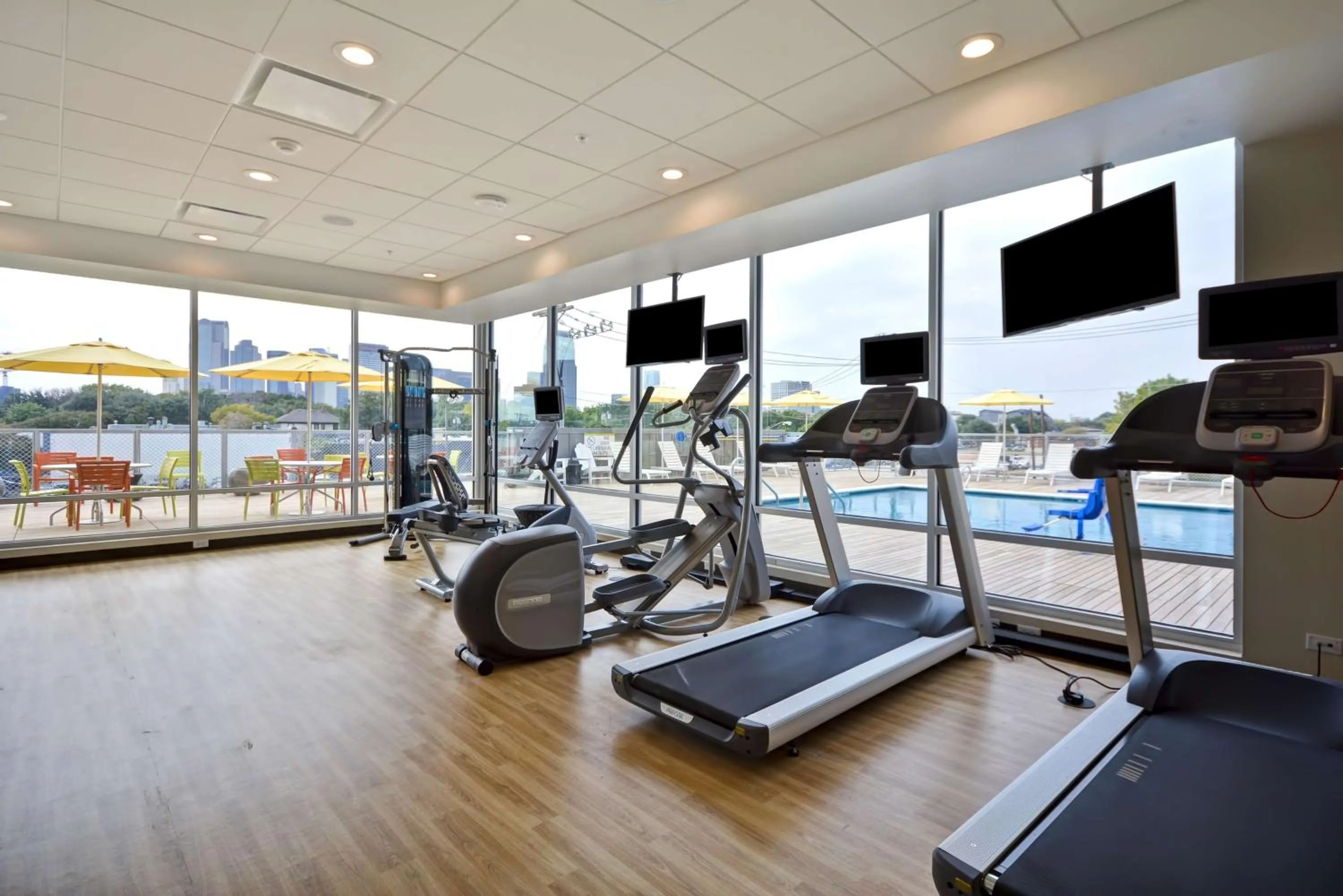Fitness centre/facilities in Home2 Suites by Hilton Dallas Downtown at Baylor Scott & White