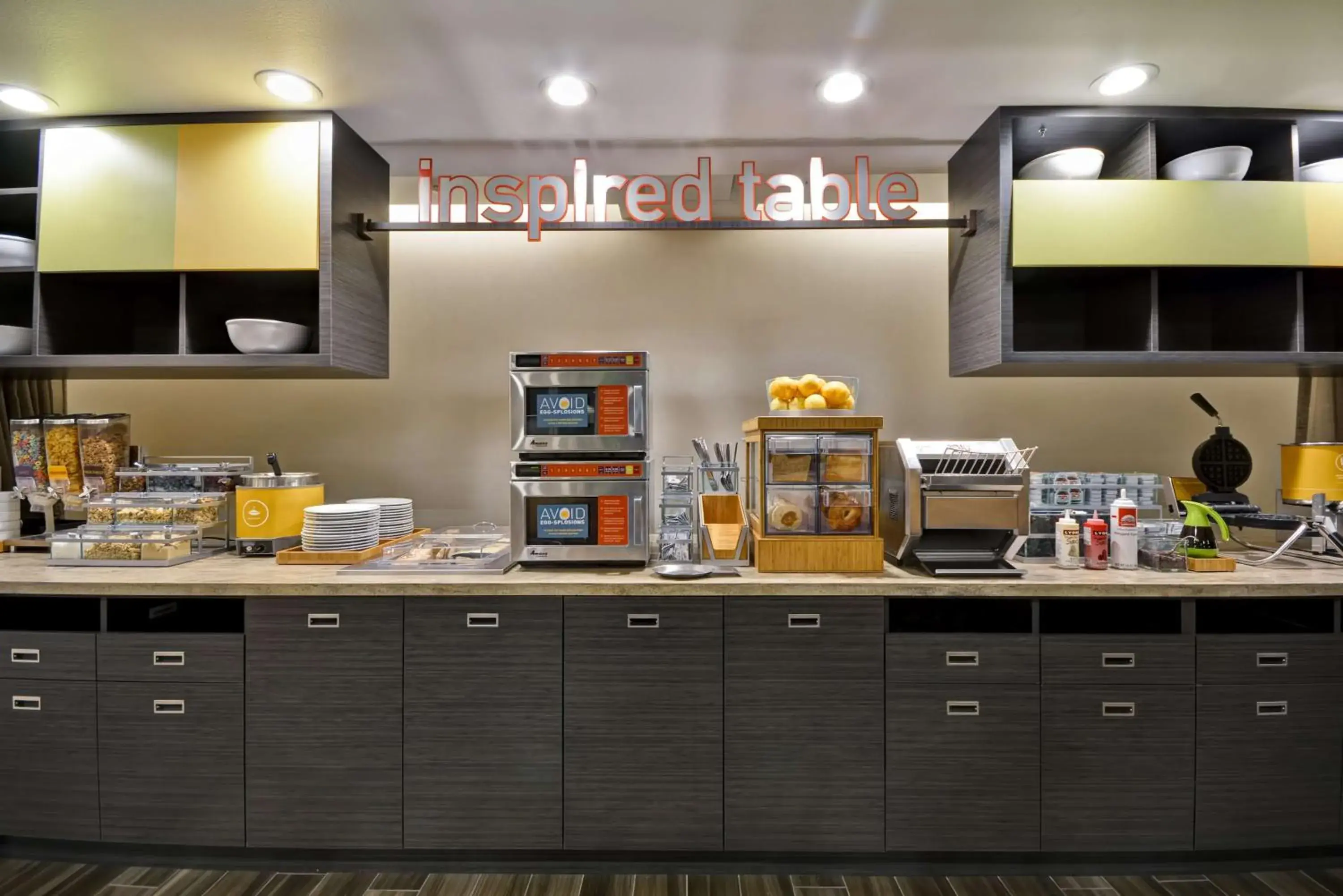 Breakfast in Home2 Suites by Hilton Dallas Downtown at Baylor Scott & White Breakfast in Home2 Suites by Hilton Dallas Downtown at Baylor Scott & White