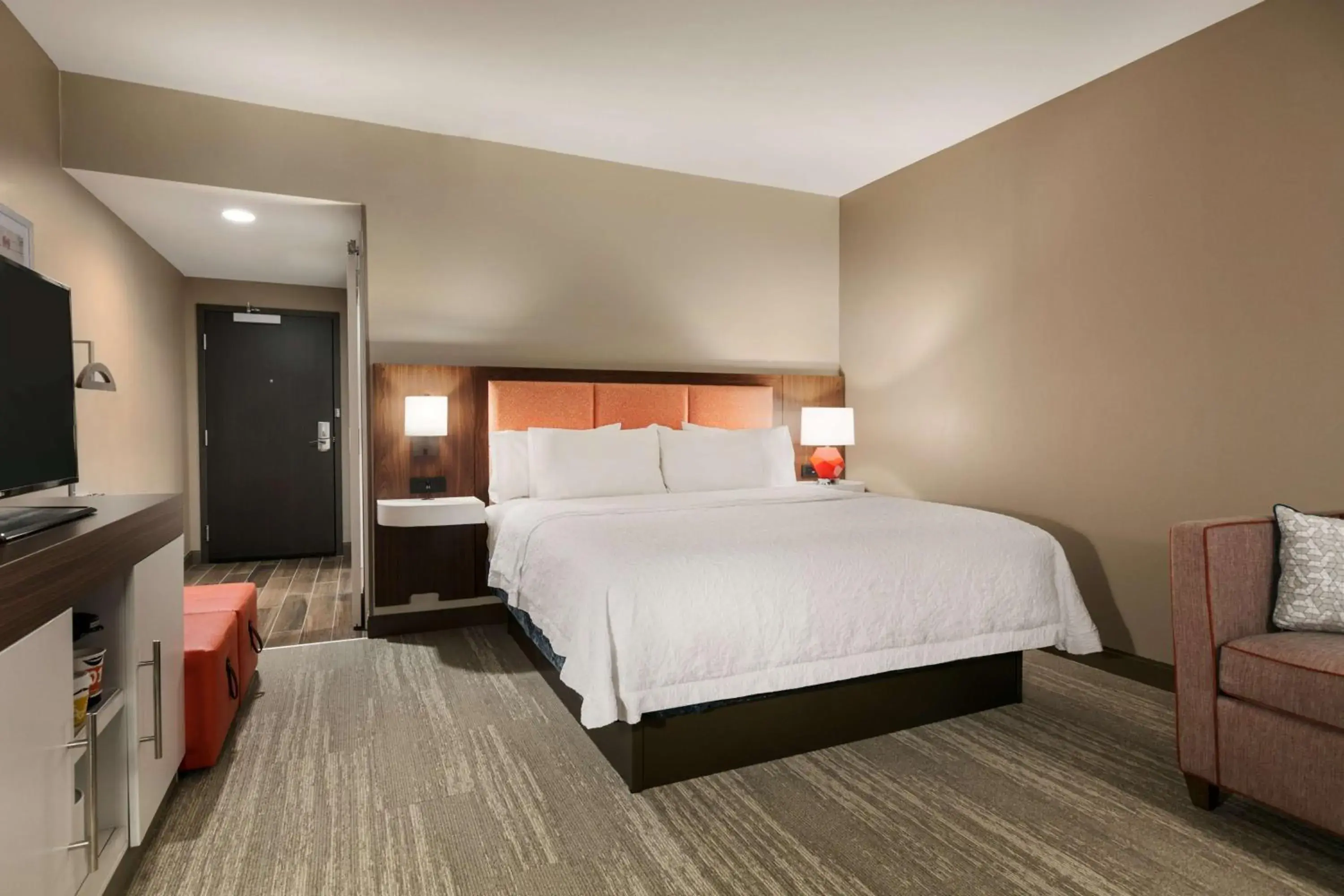 Bedroom, Bed in Hampton Inn Kernersville Bedroom, Bed in Hampton Inn Kernersville