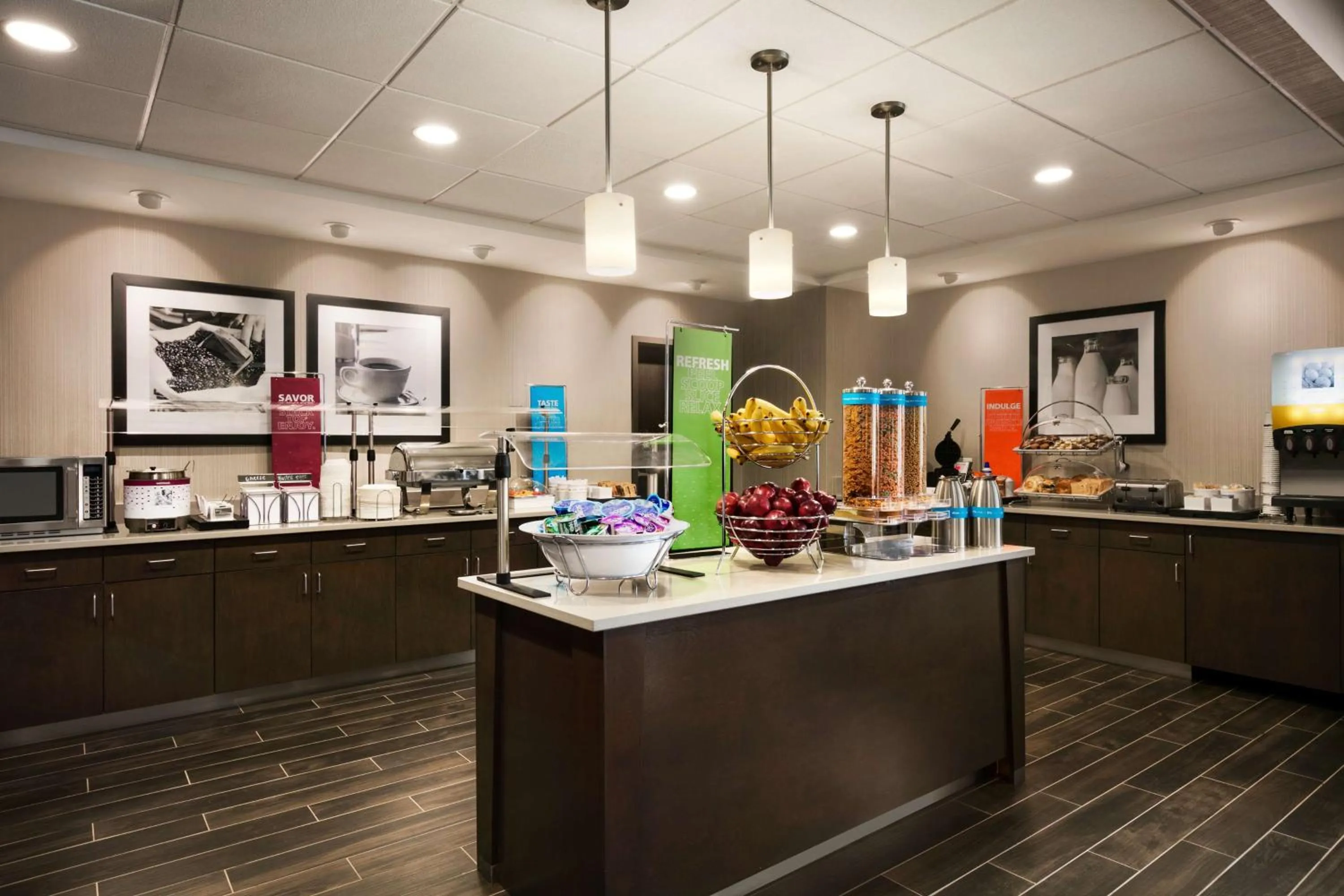 Breakfast in Hampton Inn Kernersville