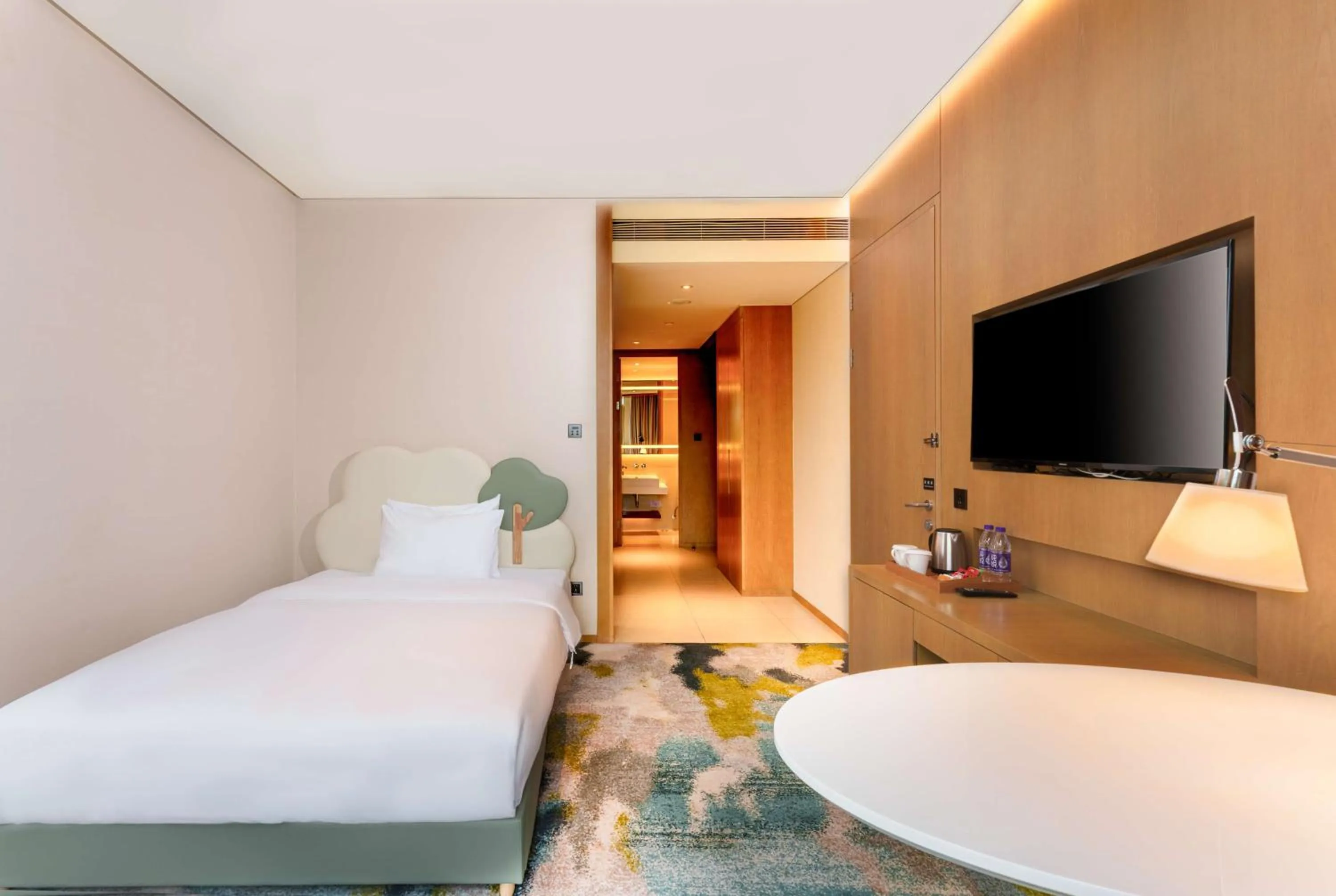 Bed in Hilton Garden Inn Hangzhou Lu'Niao