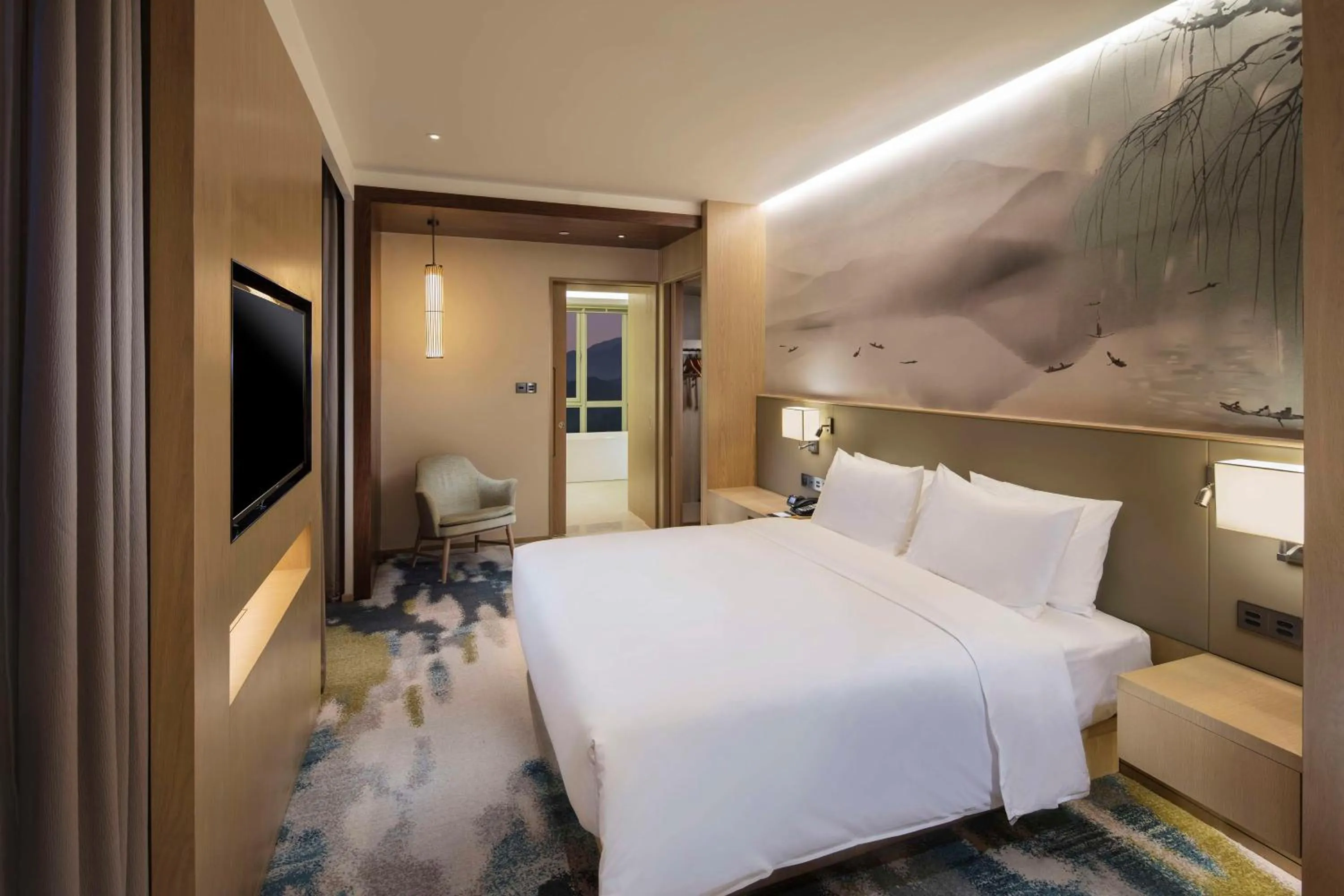 Bedroom, Bed in Hilton Garden Inn Hangzhou Lu'Niao