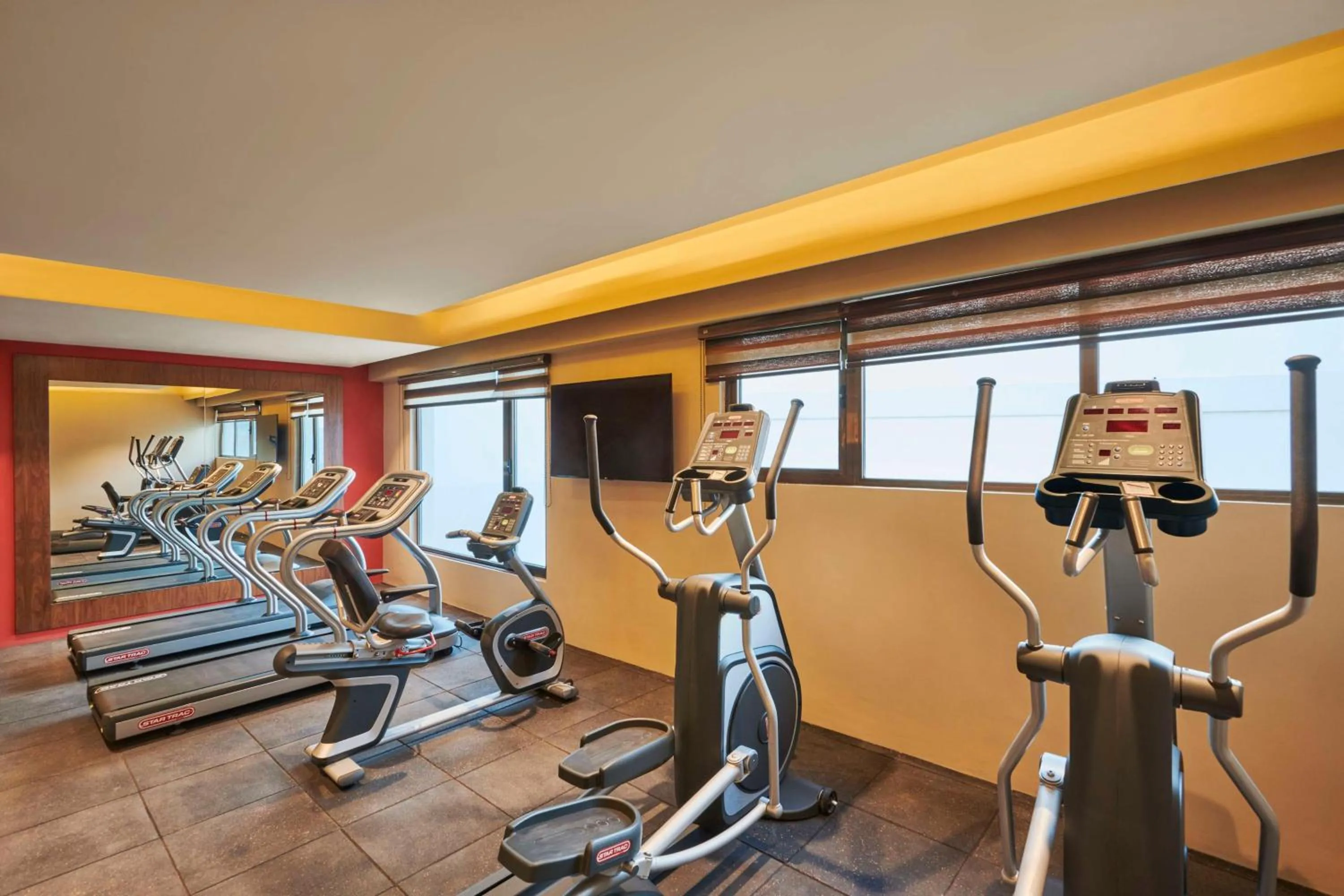 Fitness centre/facilities in Hilton Garden Inn Lucknow