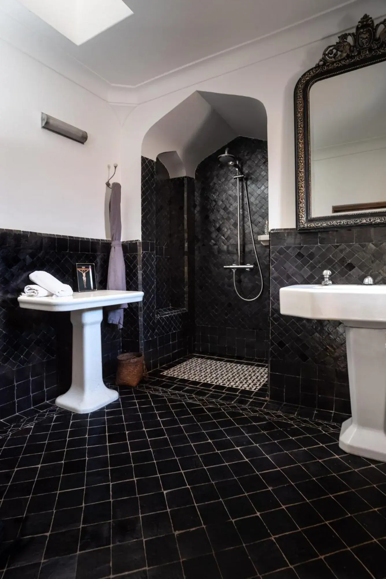 Hamra Superior Double or Twin Room in Riad Kbour & Chou Hamra Superior Double or Twin Room in Riad Kbour & Chou