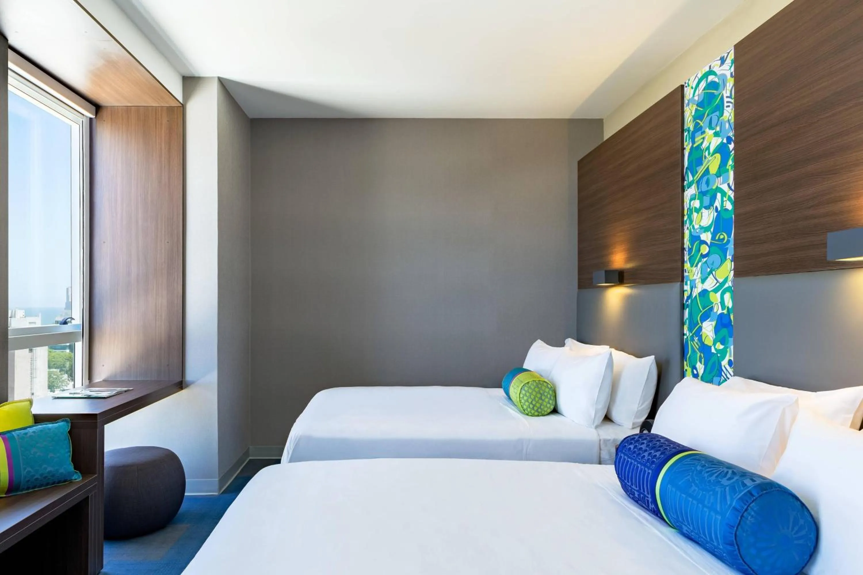 Photo of the whole room, Bed in Aloft Montevideo Hotel - Marriott International