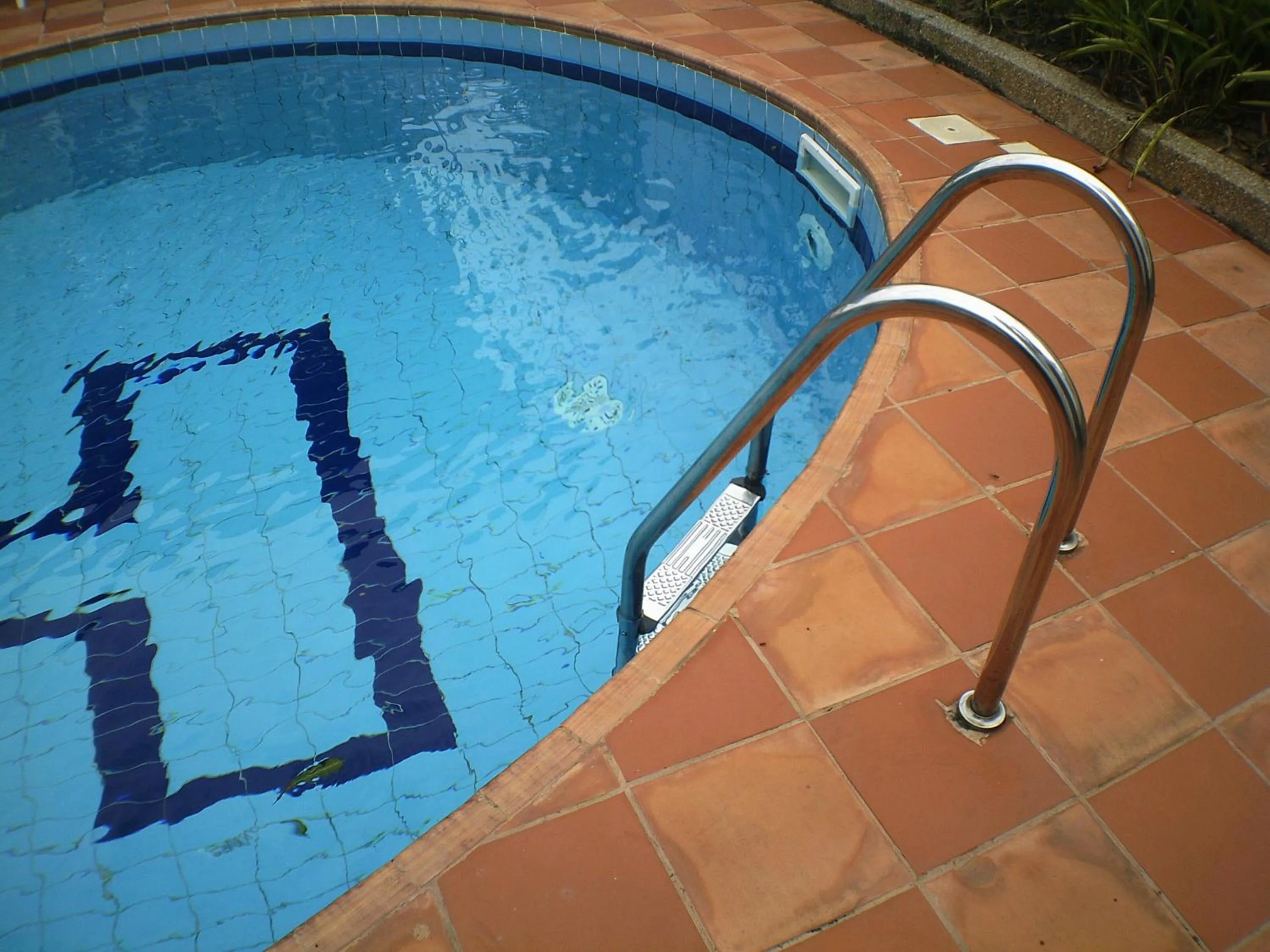 Swimming pool in Lavender Lodge Hotel