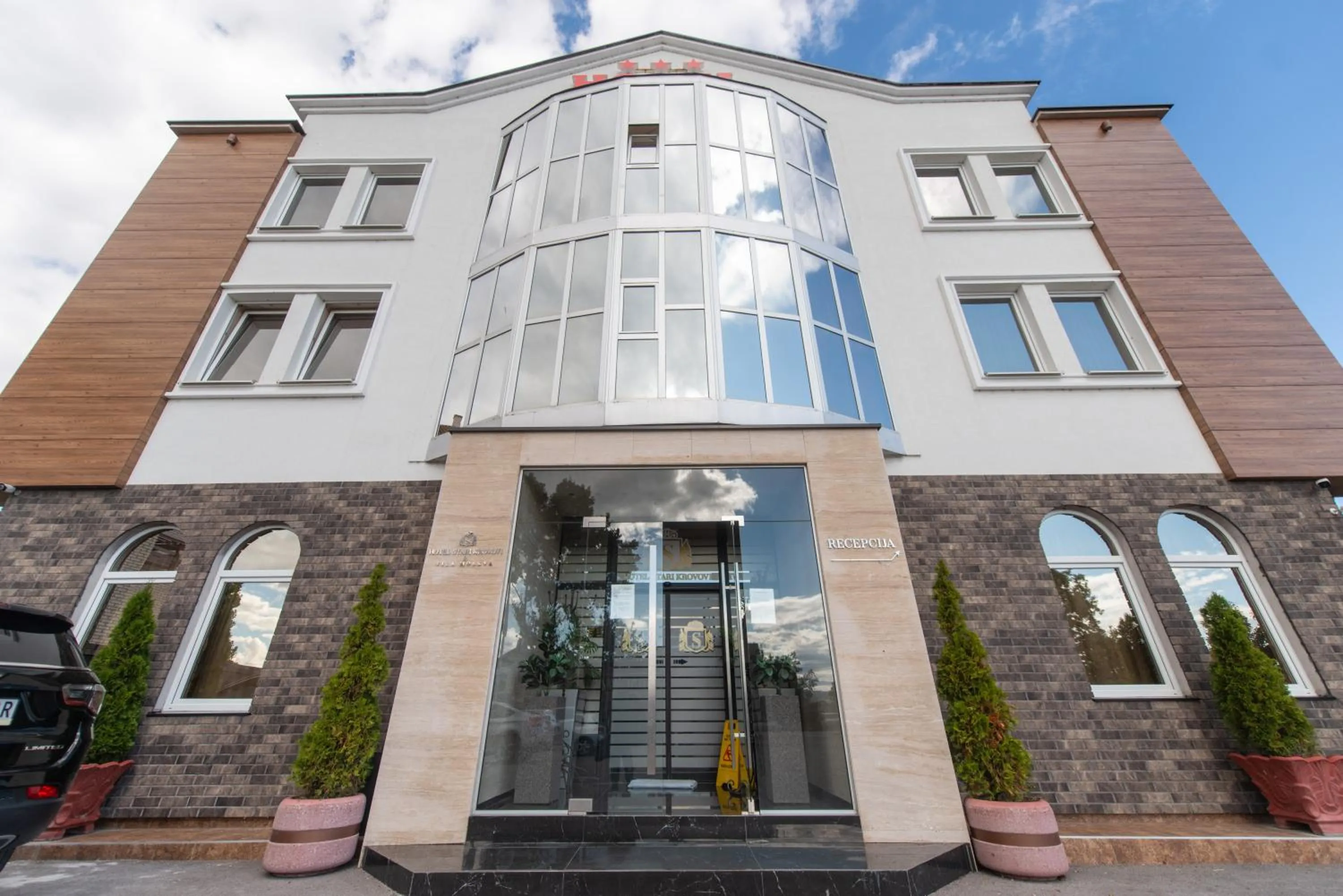 Hotel Stari Krovovi