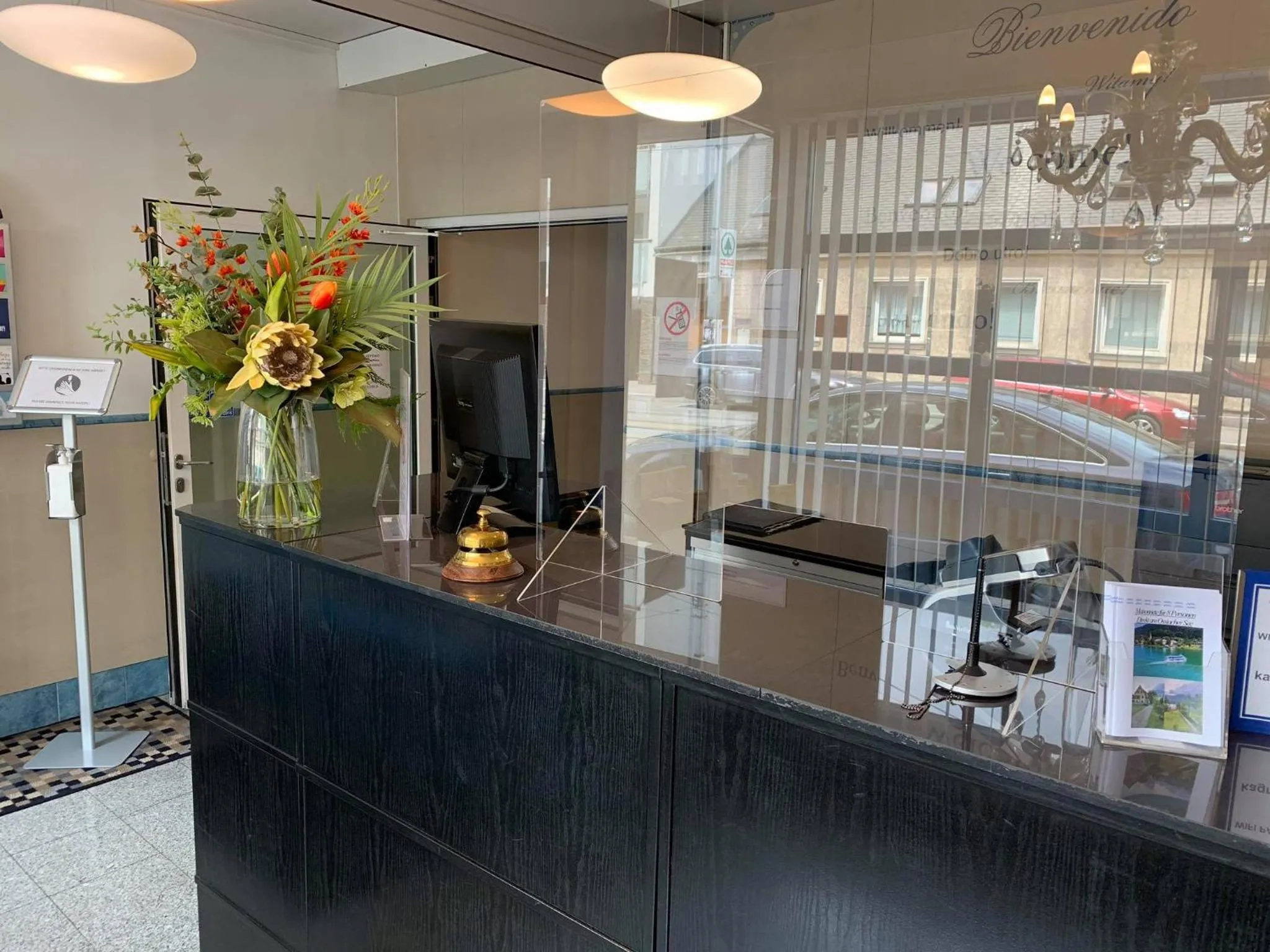 Lobby or reception in Hotel Donaustadt Kagran - at Metro U1