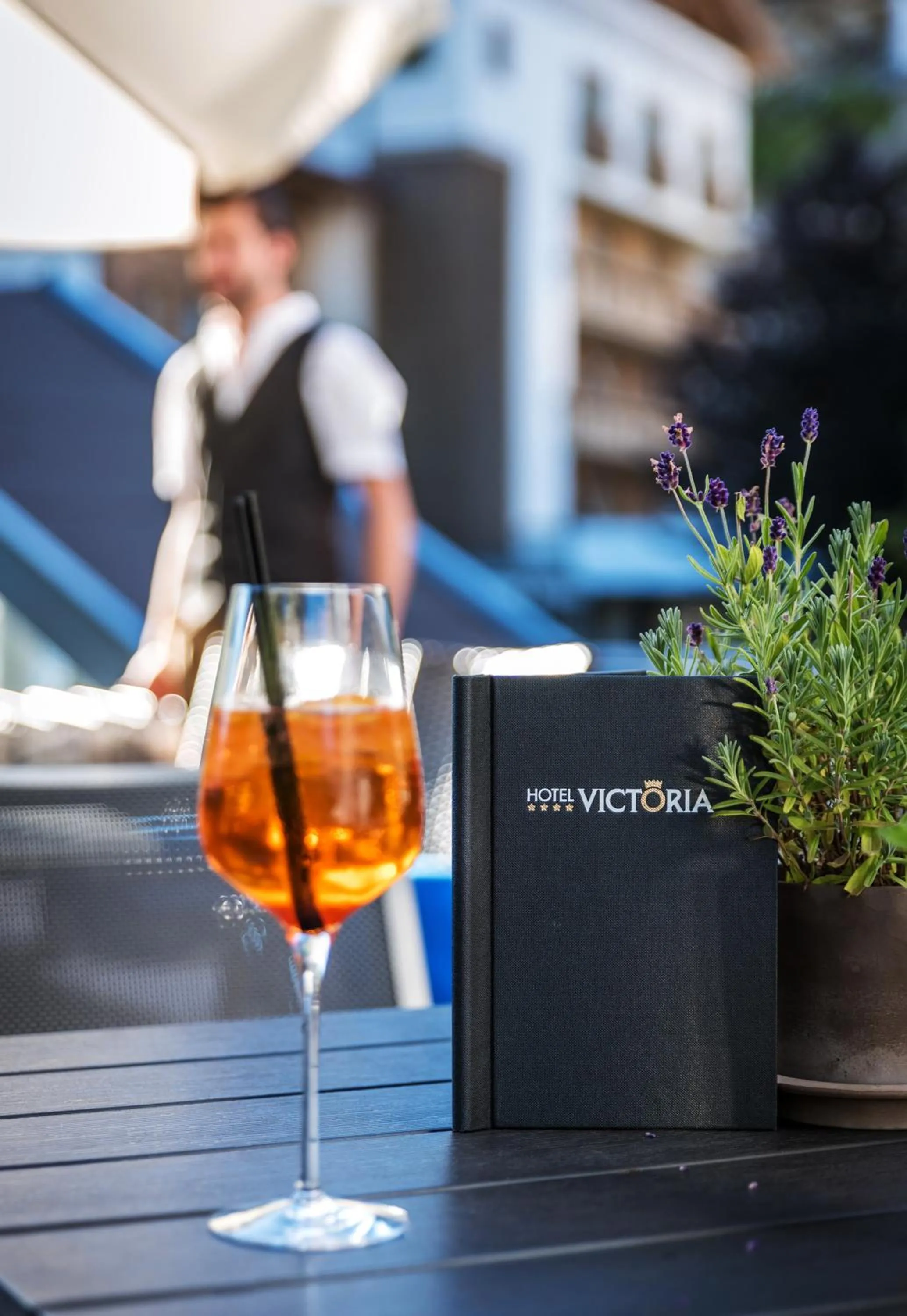 Hotel VICTORIA - adults only breakfast brunch & bar