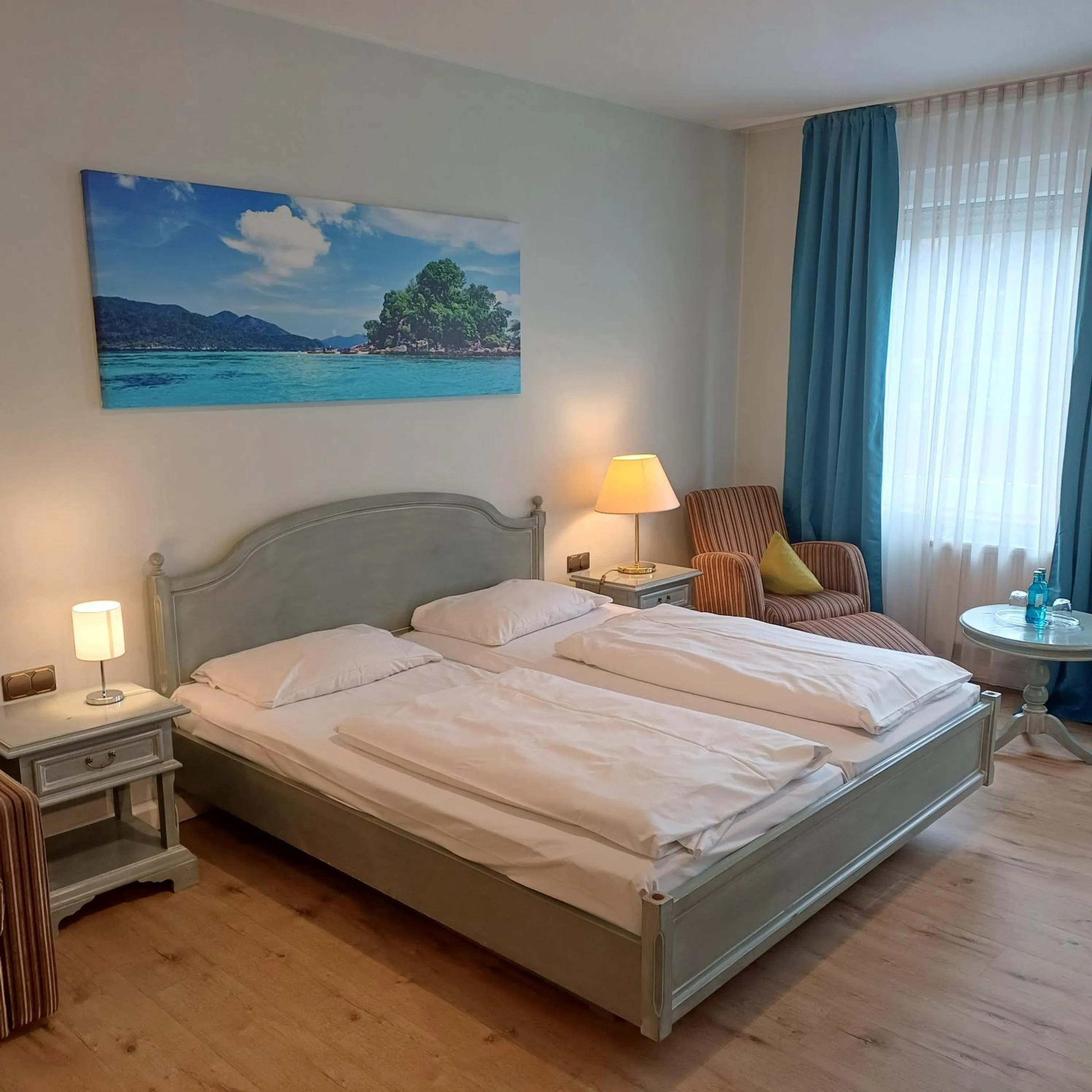 Bed in TRIP INN PostHotel Düren