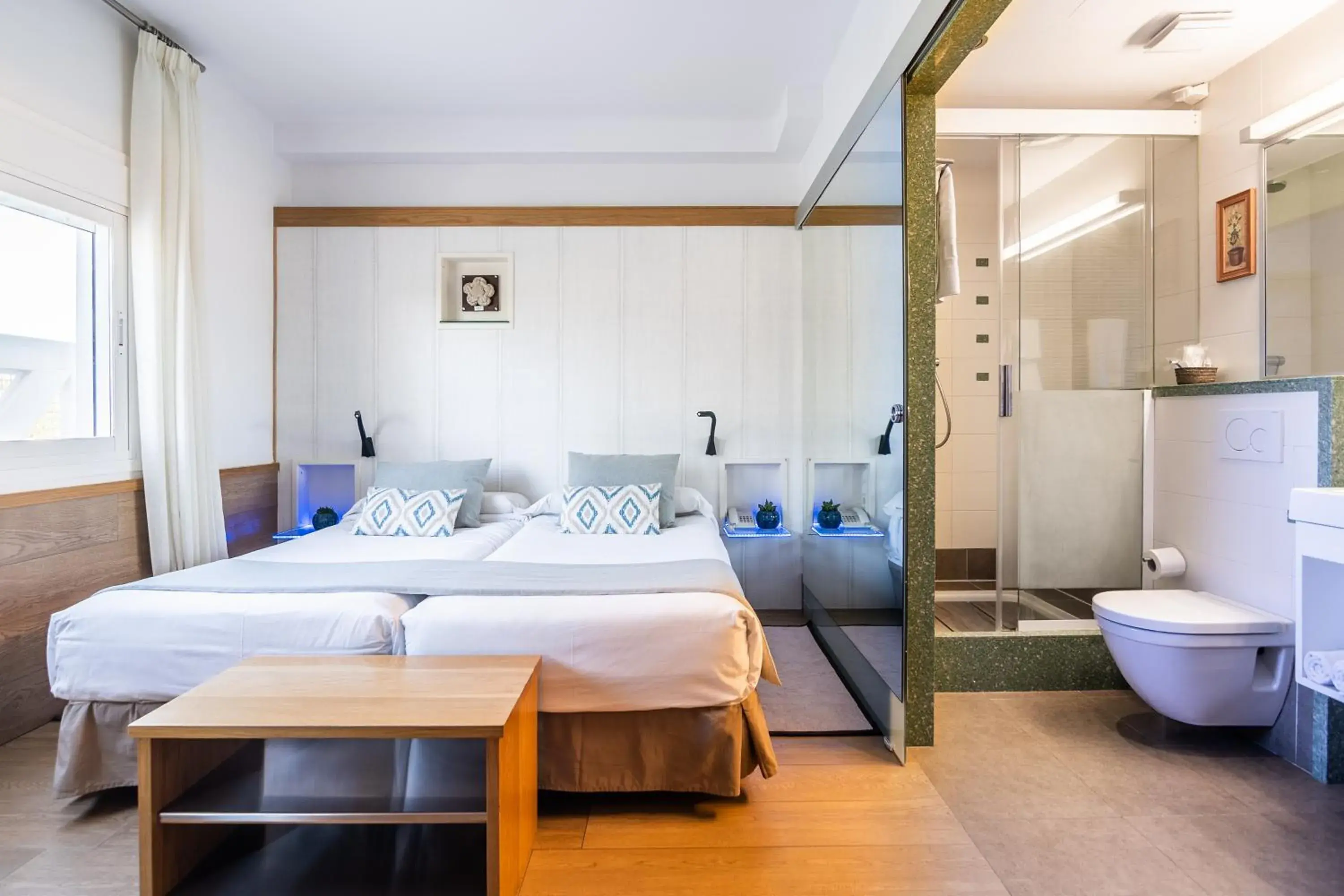 Double Room in Lux Isla Double Room in Lux Isla