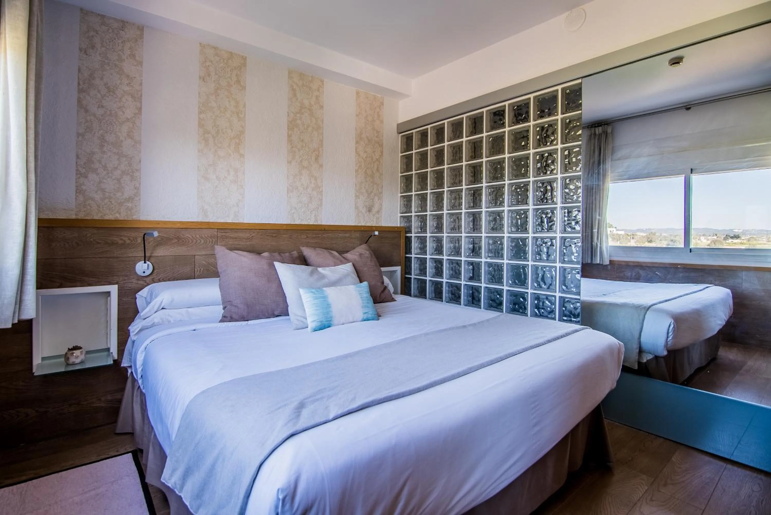 Bedroom, Bed in Lux Isla