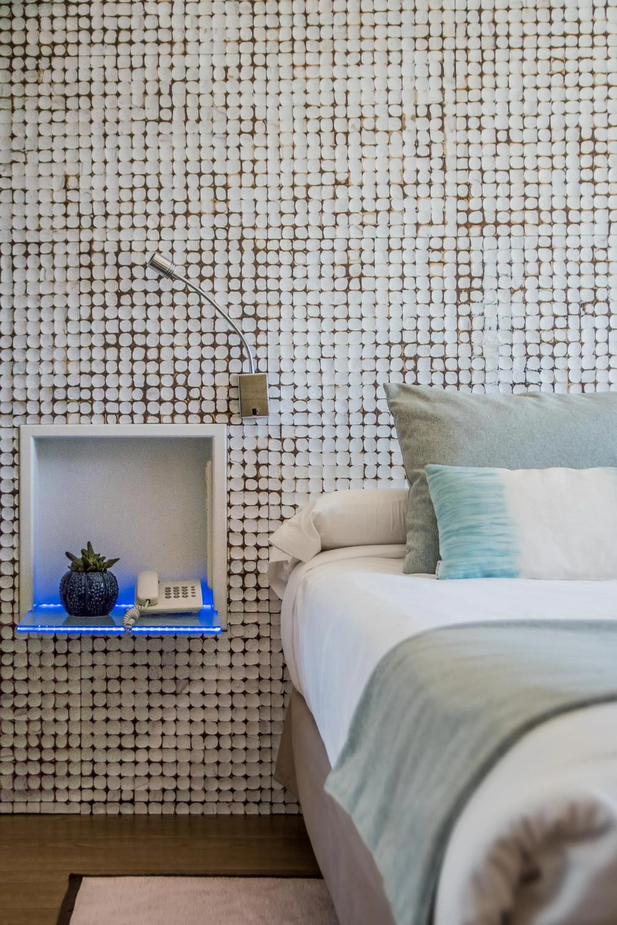 Decorative detail, Bed in Lux Isla