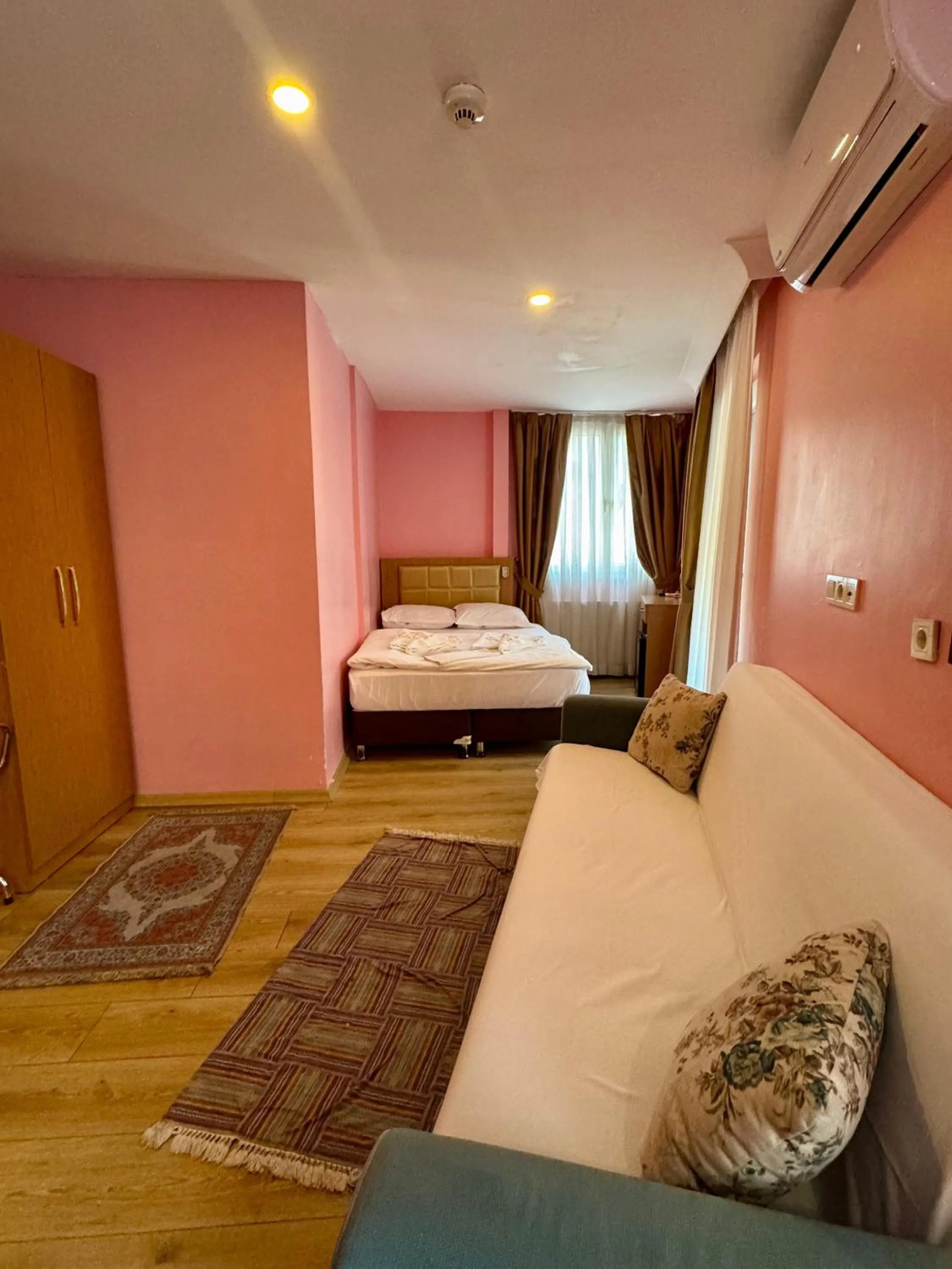 Bed in Gulhane Corner Hotel