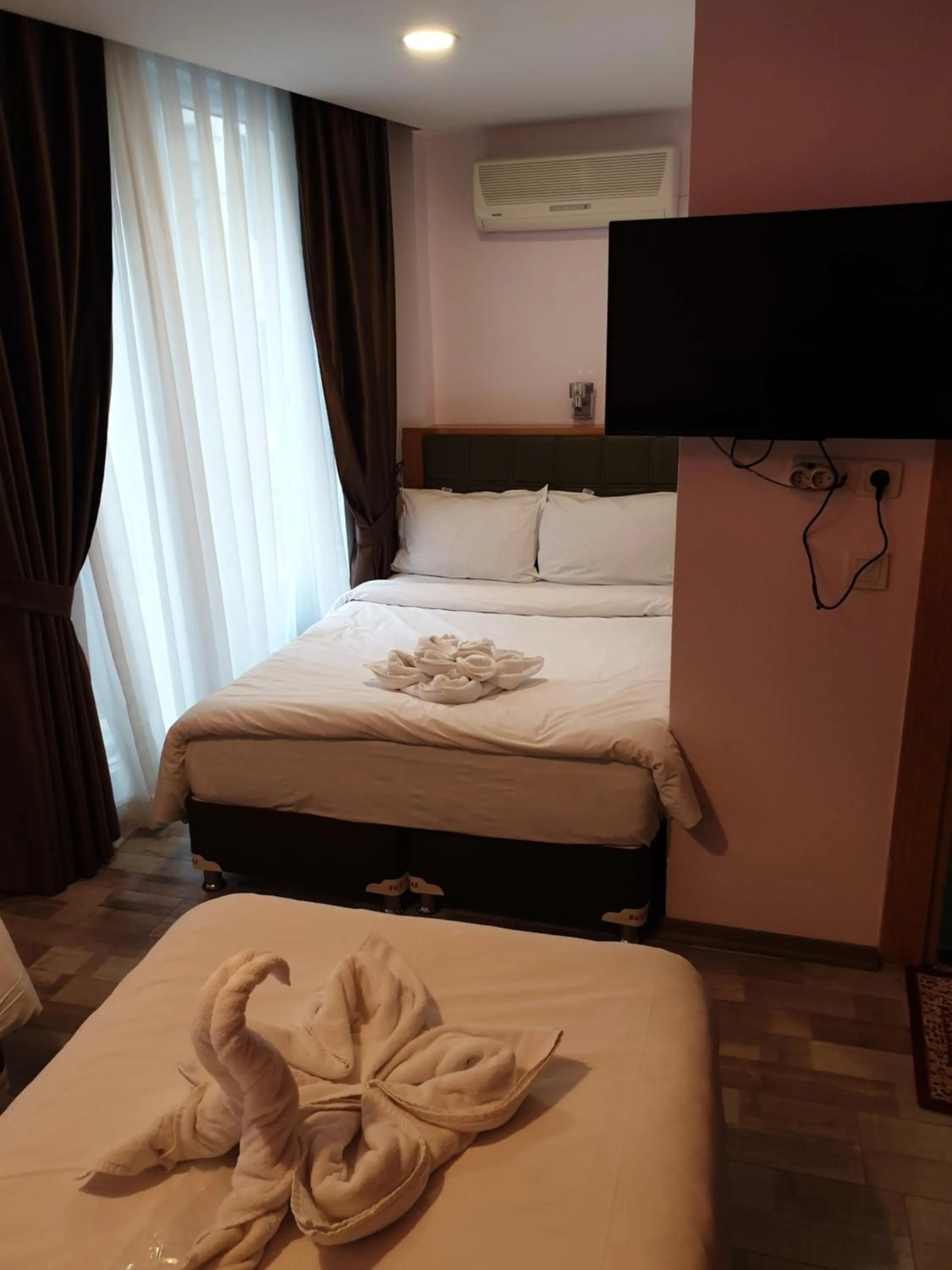 Bed in Gulhane Corner Hotel