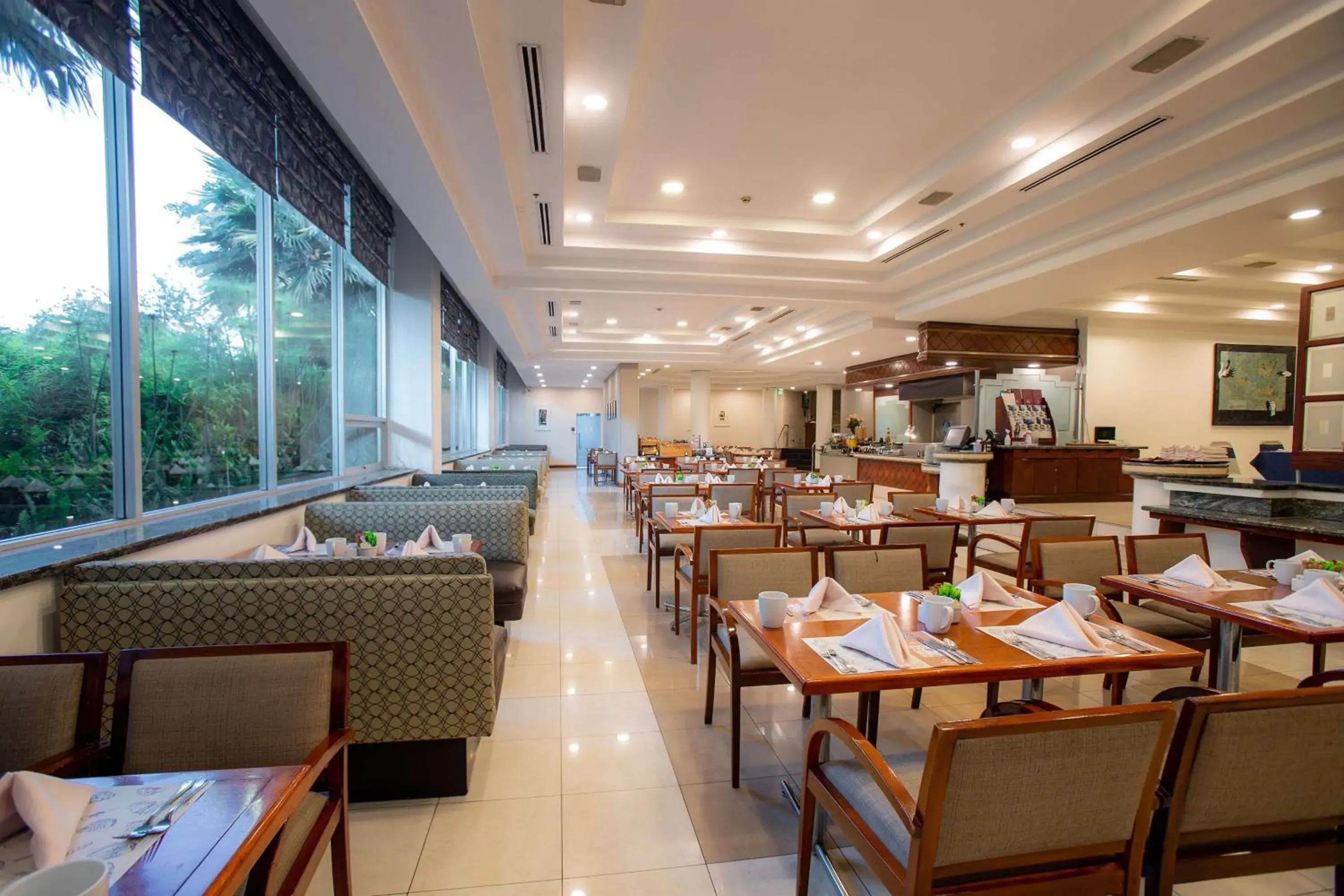 Restaurant/places to eat in Hilton Colon Quito Hotel Restaurant/places to eat in Hilton Colon Quito Hotel