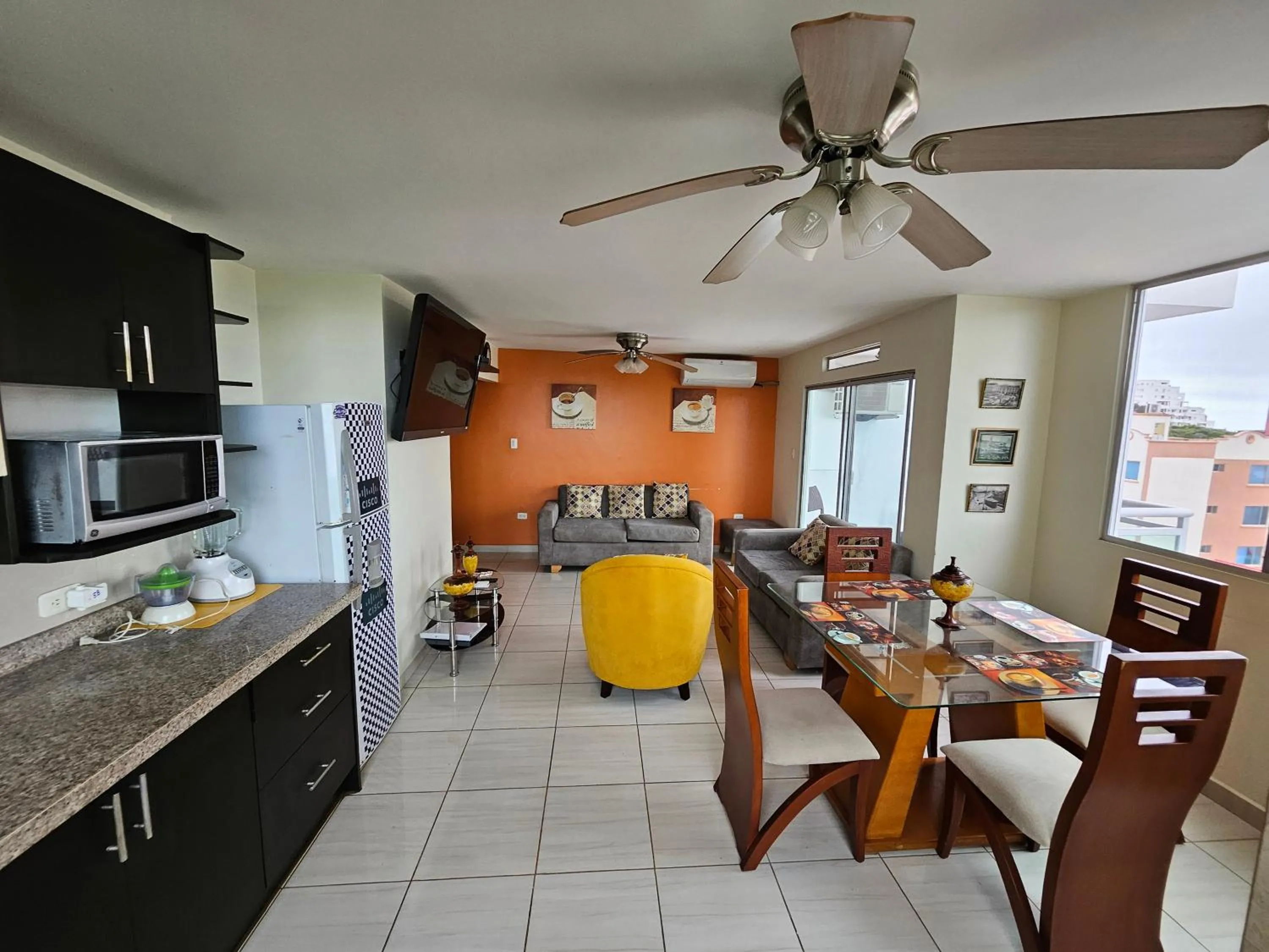 Apartment - single occupancy in Departamento amoblado Tonsupa