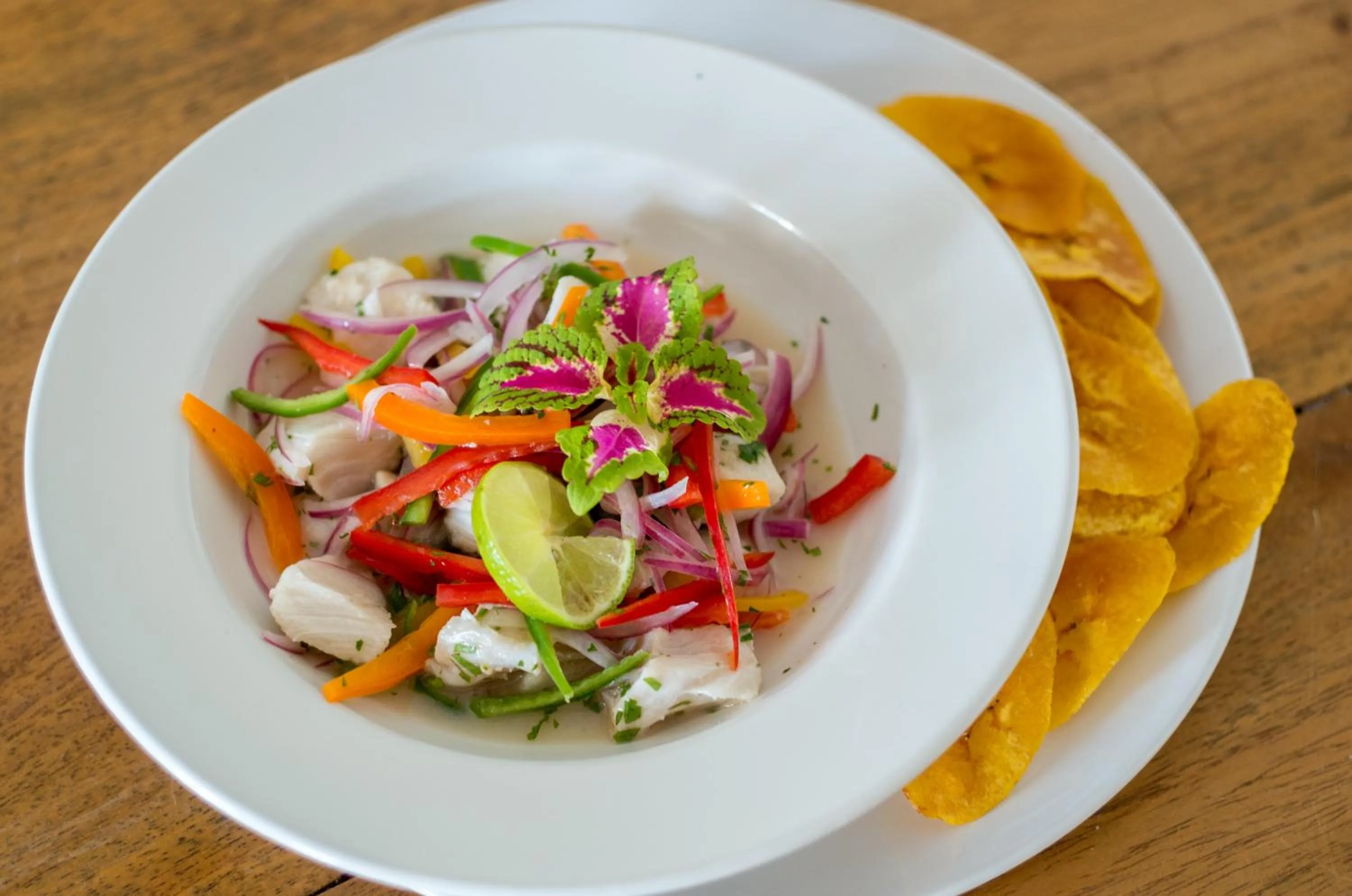 Restaurant/places to eat in Aaki Hotel