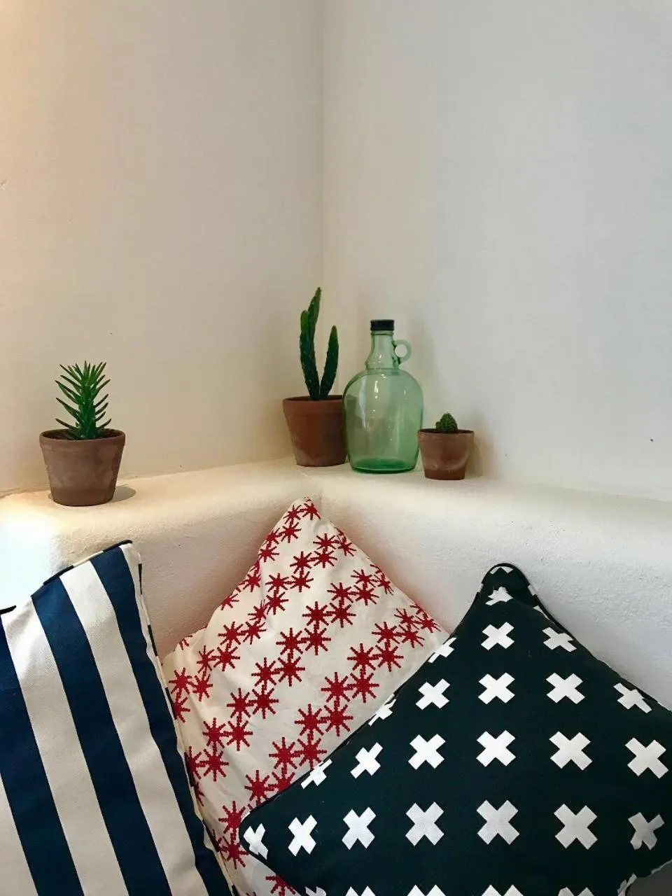 Property building, Bed in Aaki Hotel