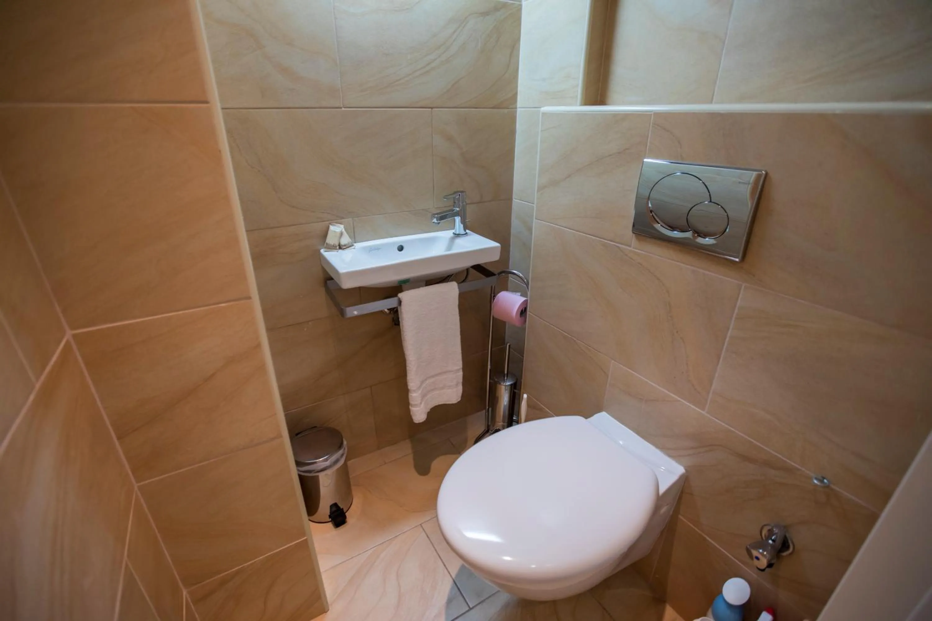 Bathroom in Imperial Apartment by Connexion