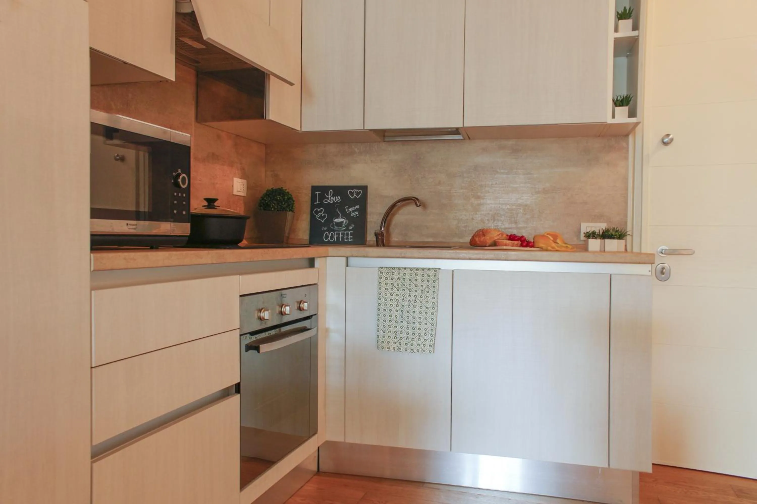 Kitchen or kitchenette in Centrale Mazzoni 15