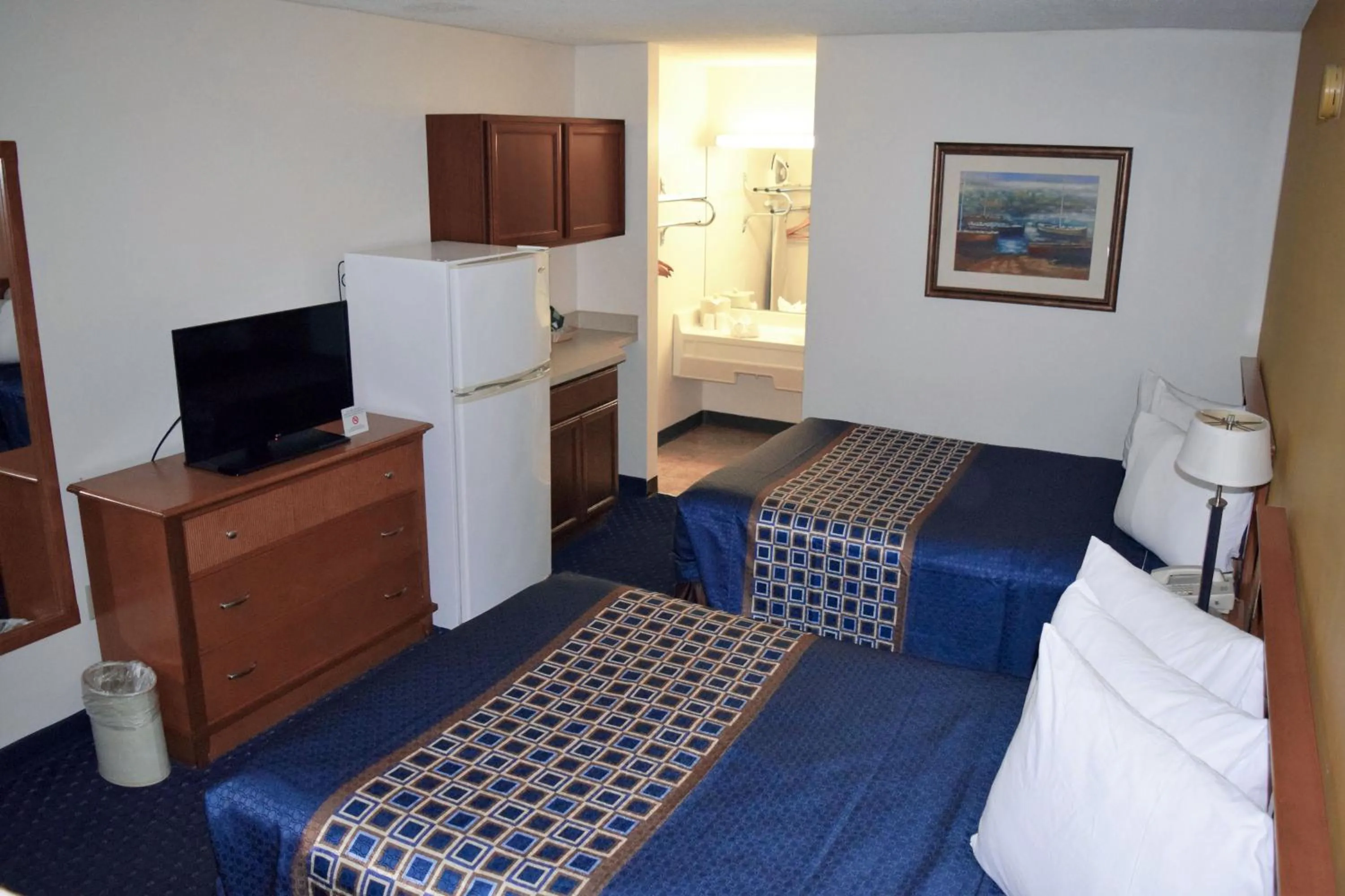 Bed in Bluegrass Extended Stay