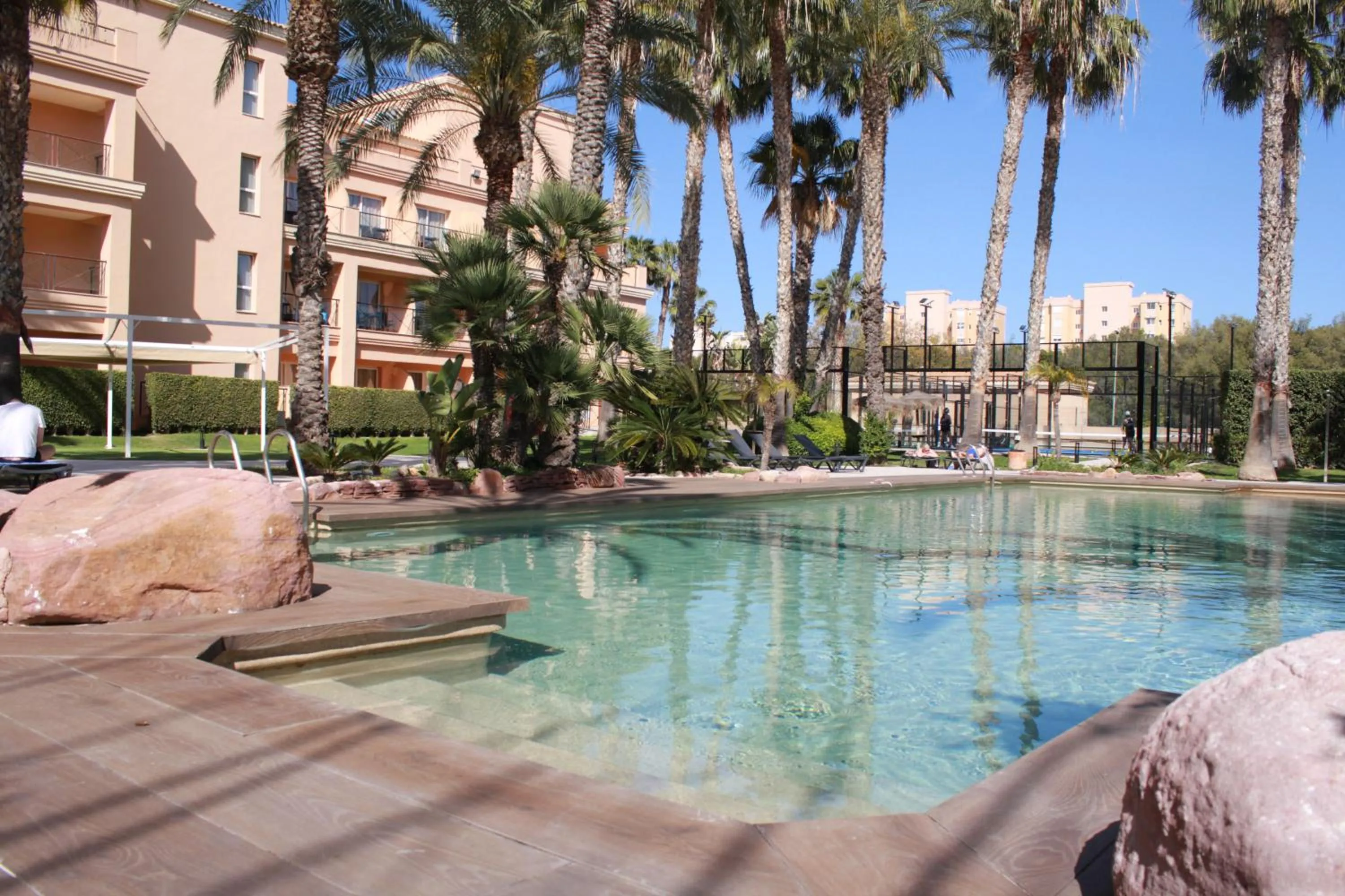 Garden view in Hotel Alicante Golf