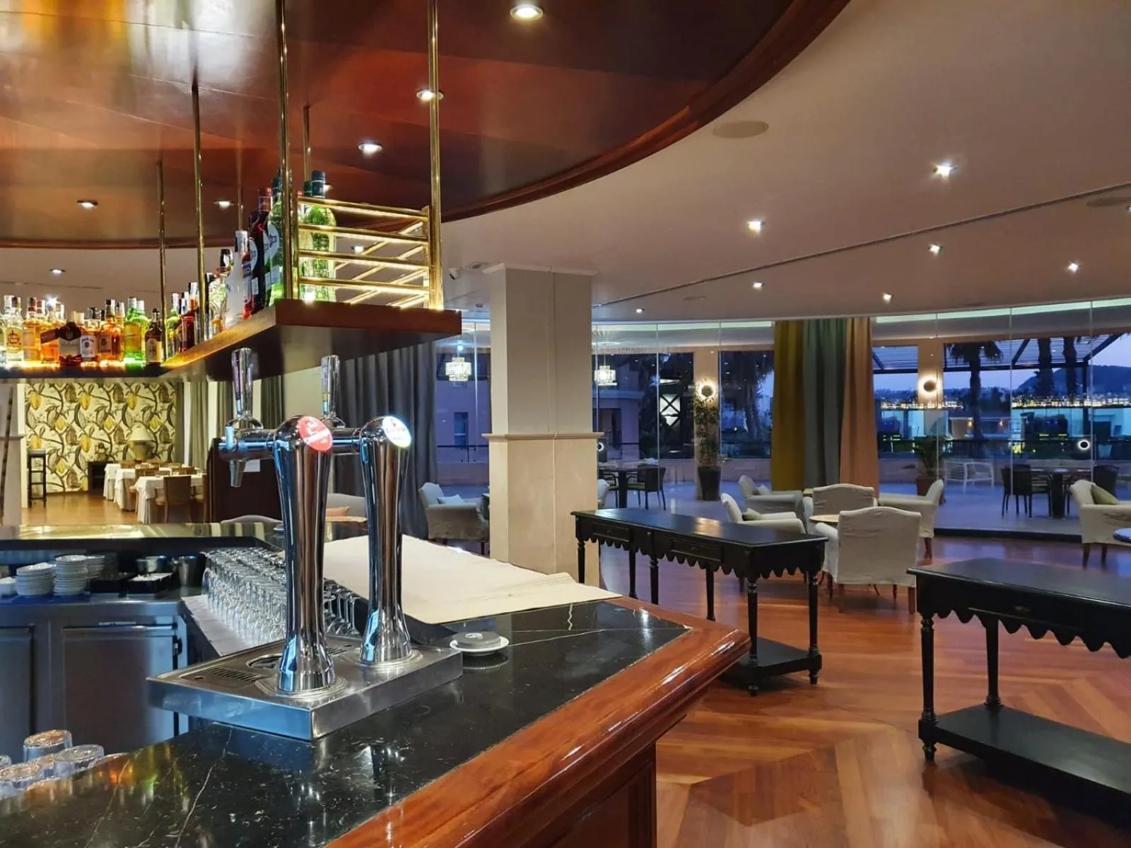 Restaurant/places to eat in Hotel Alicante Golf