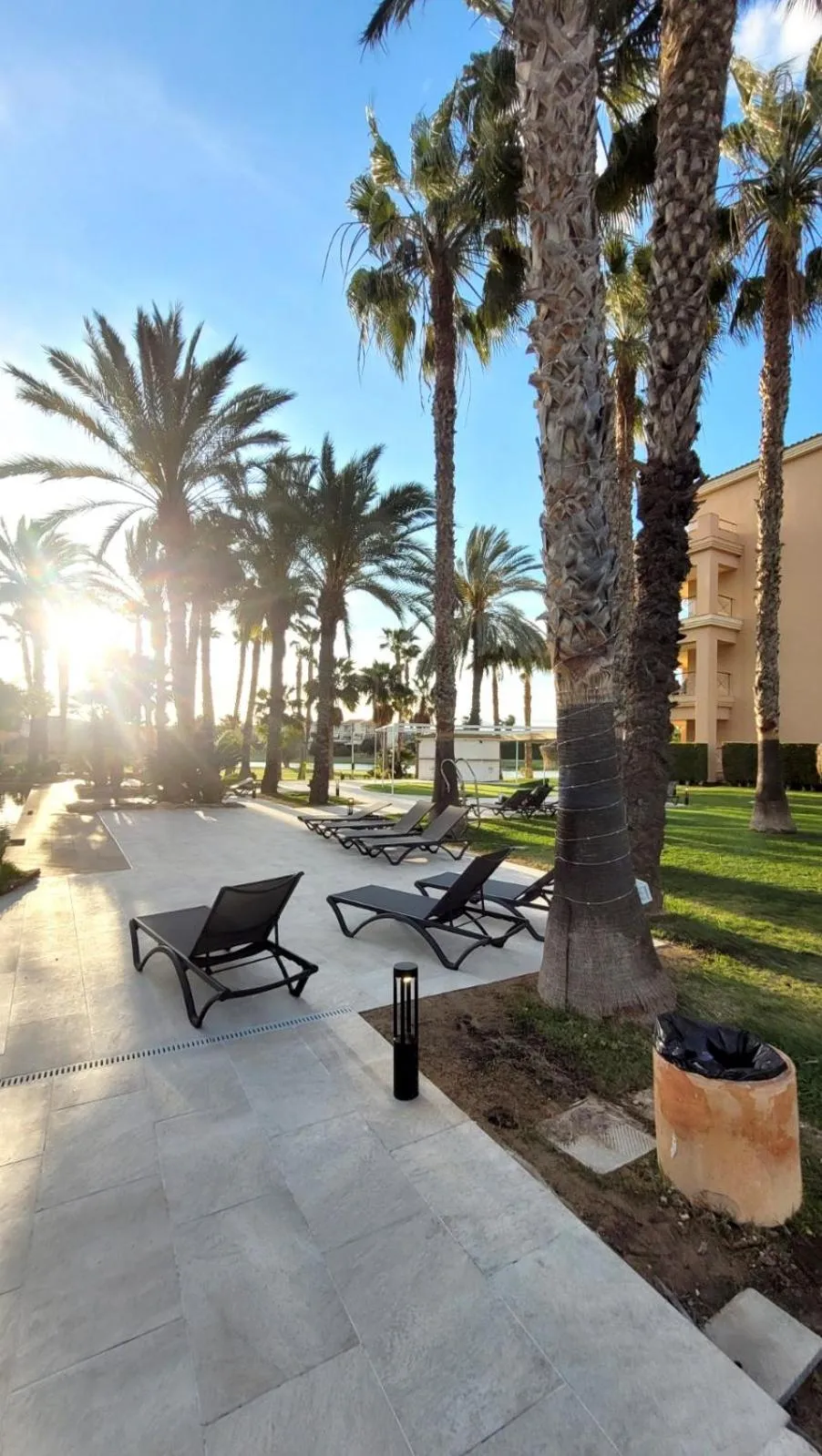 Swimming pool in Hotel Alicante Golf