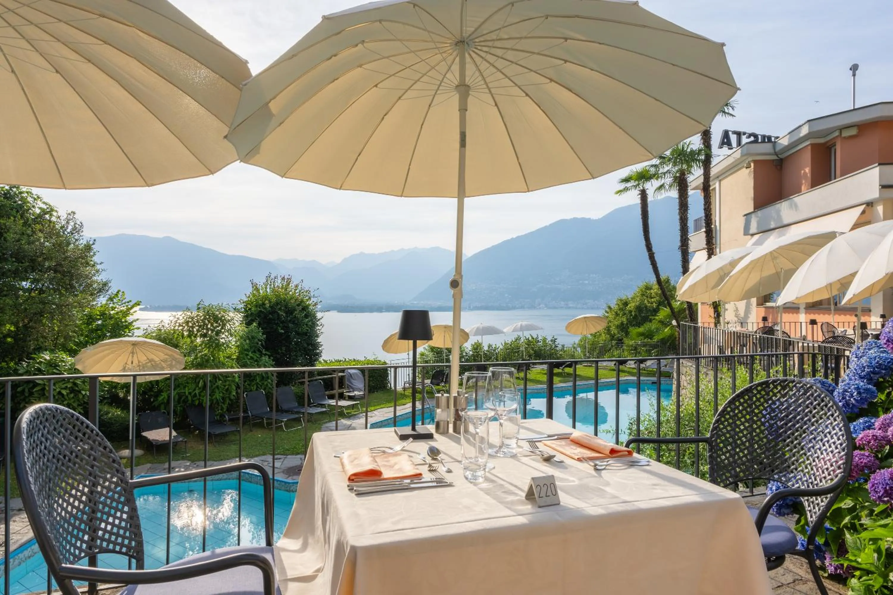 Restaurant/places to eat in Bellavista Swiss Quality Hotel