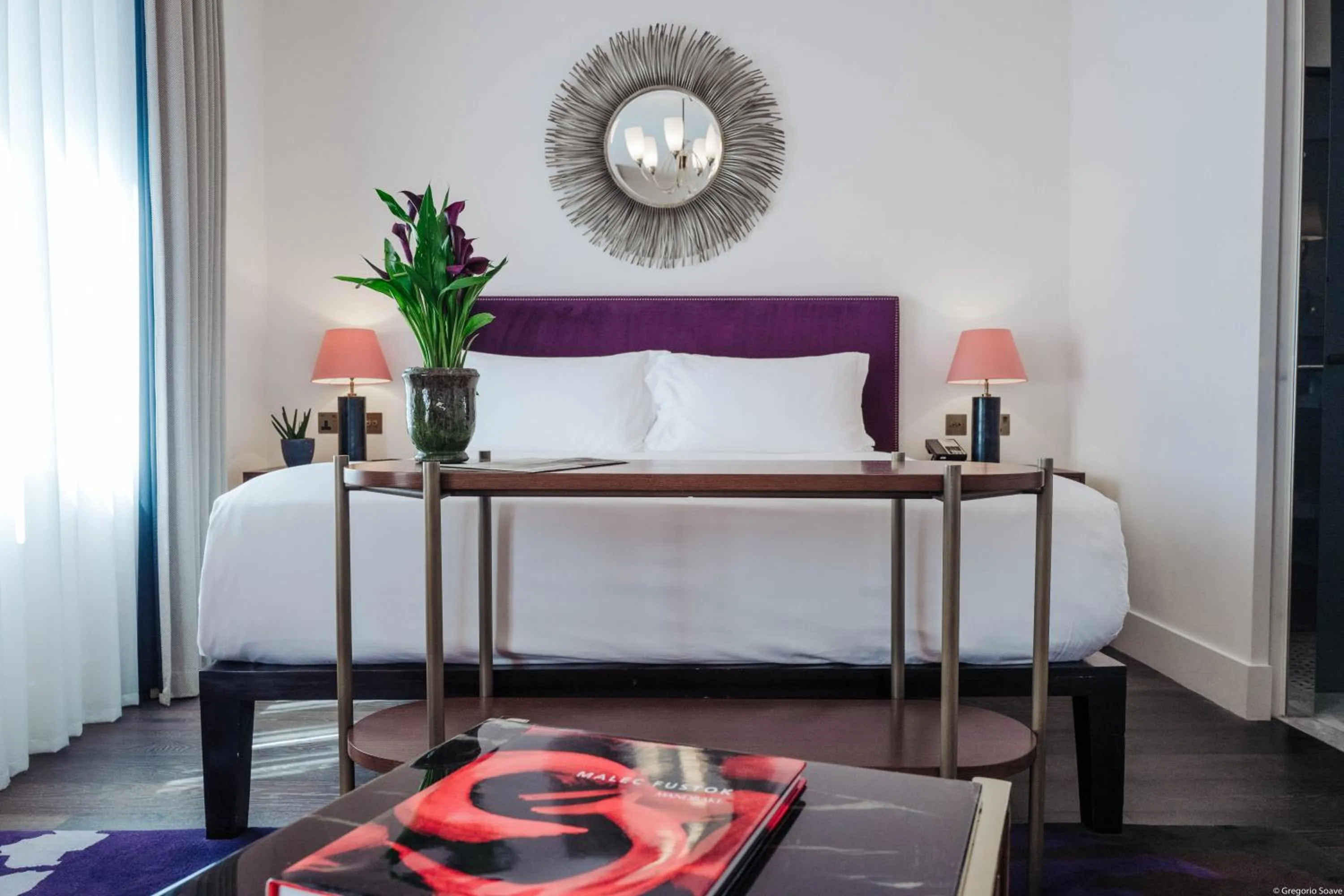 Bedroom, Bed in The Mandrake