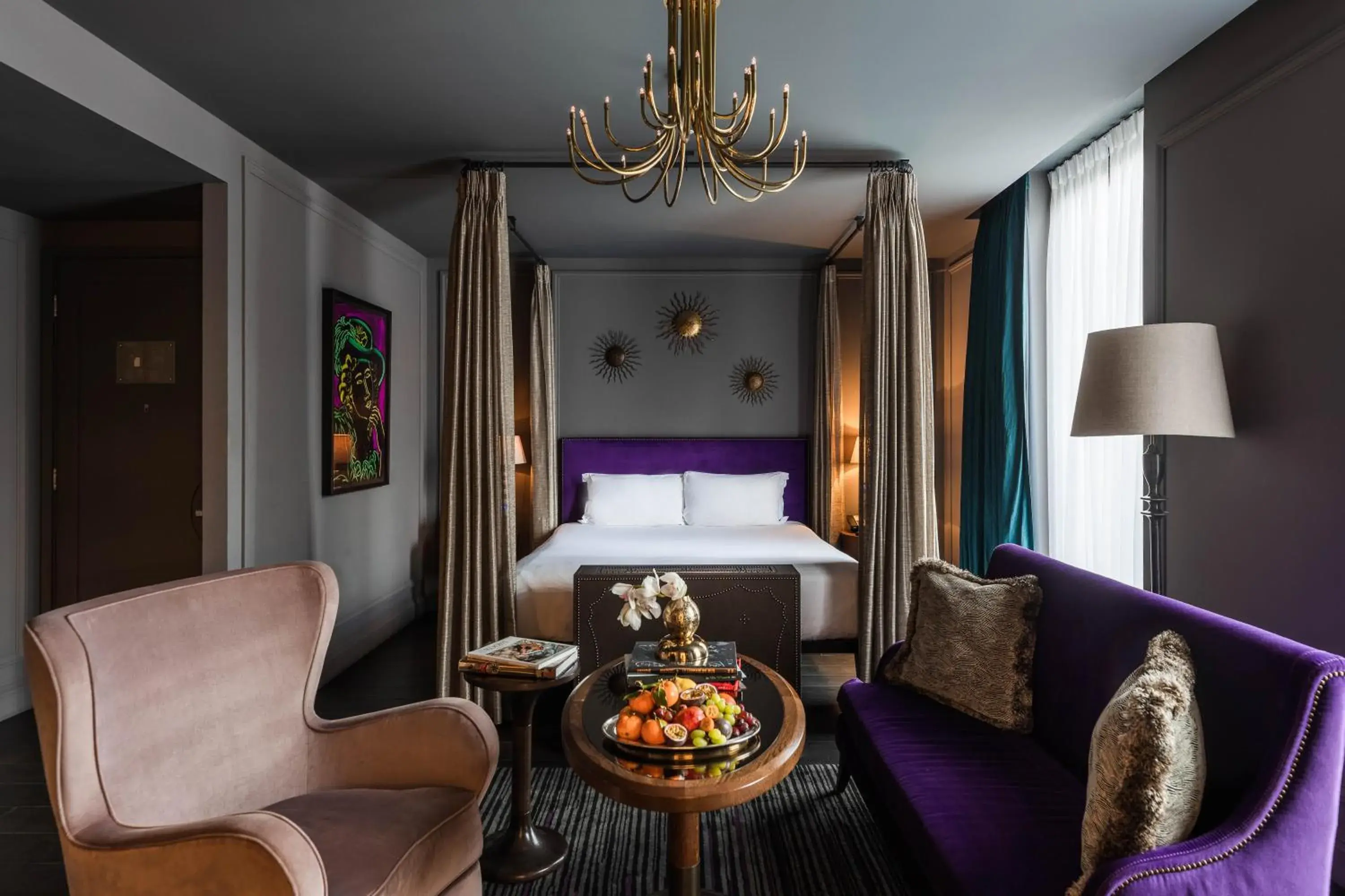 Bedroom, Bed in The Mandrake Bedroom, Bed in The Mandrake