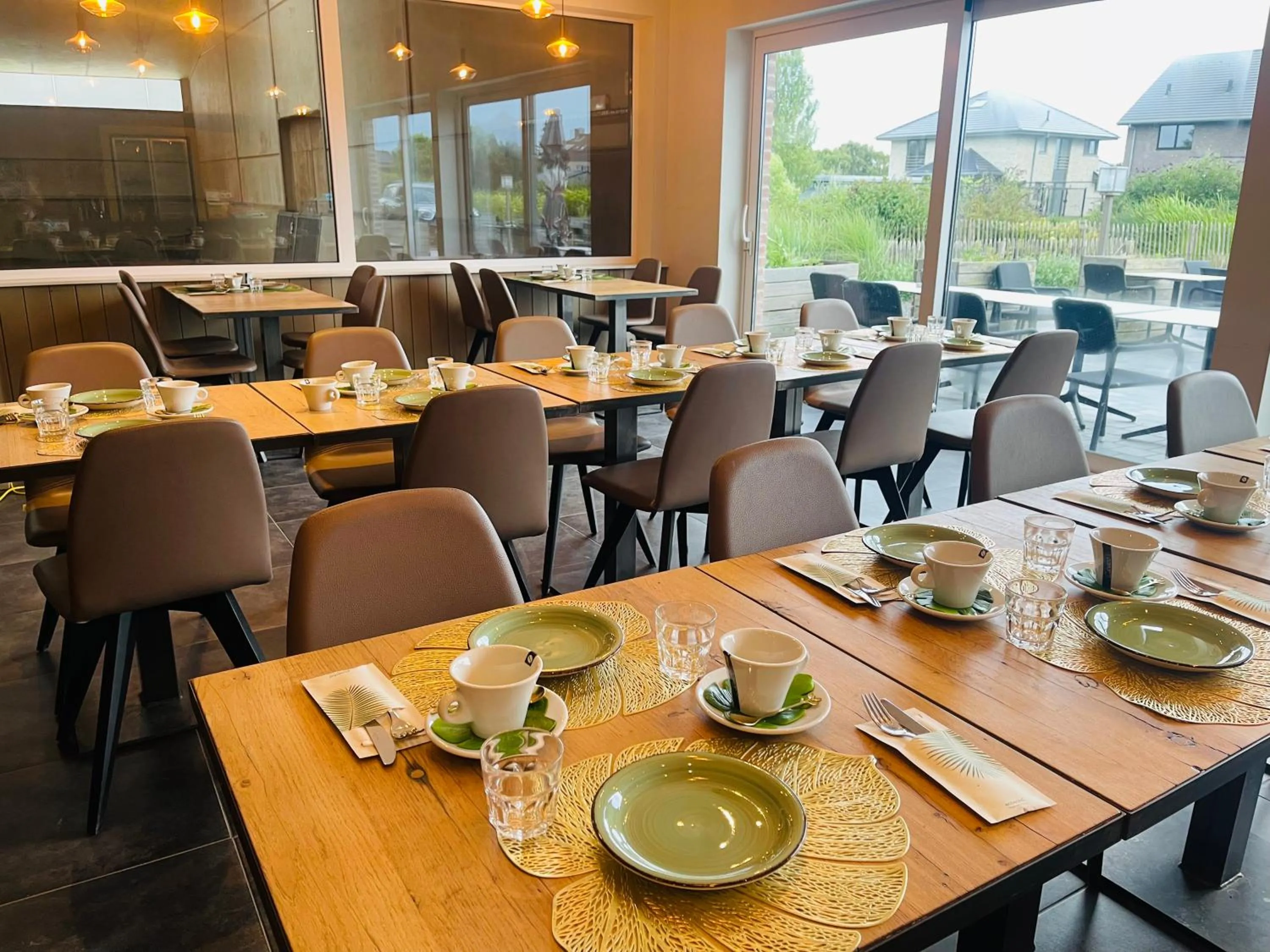 Restaurant/places to eat in Equus B&B