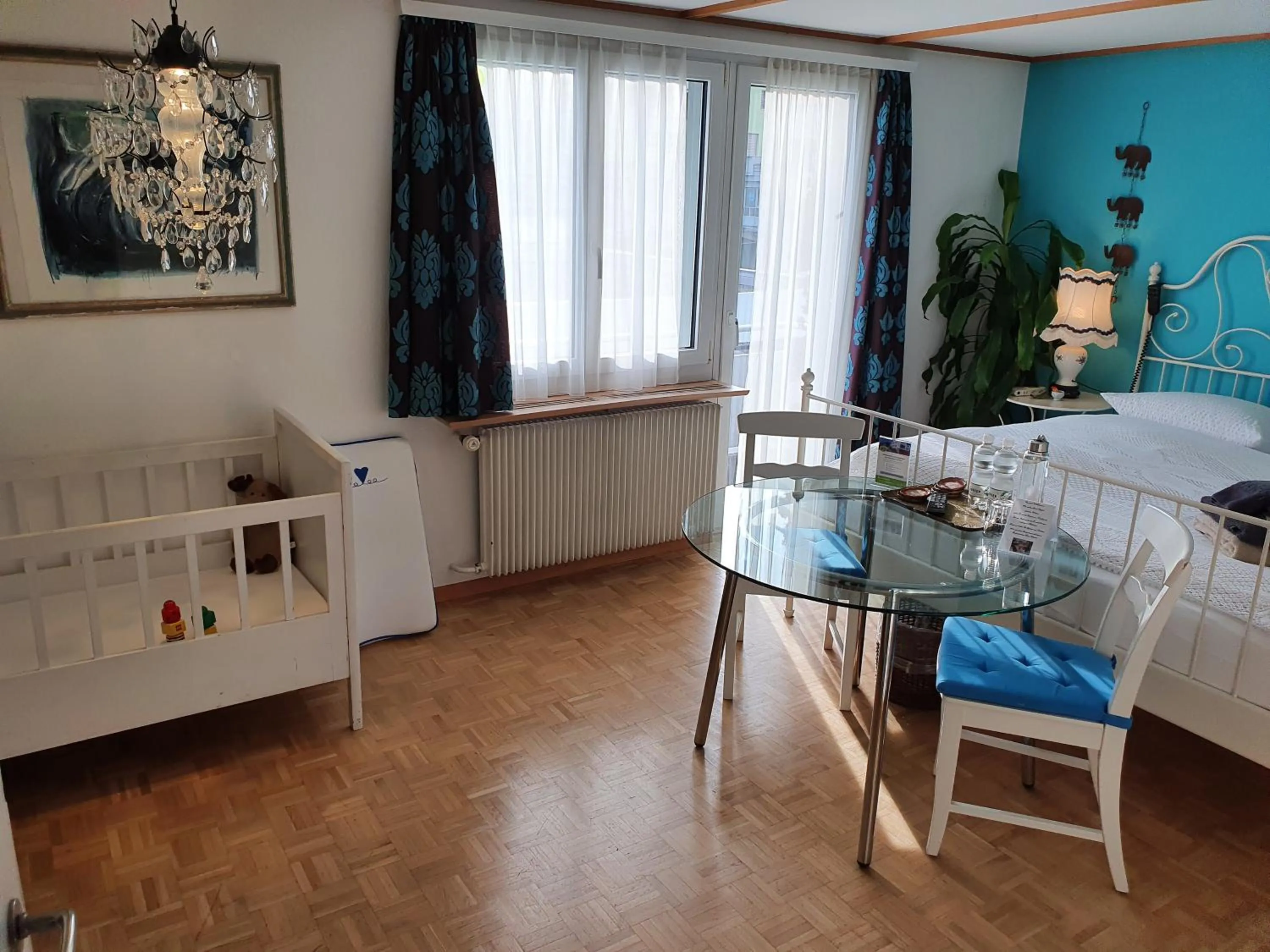 Photo of the whole room in BnB Haus Weibel