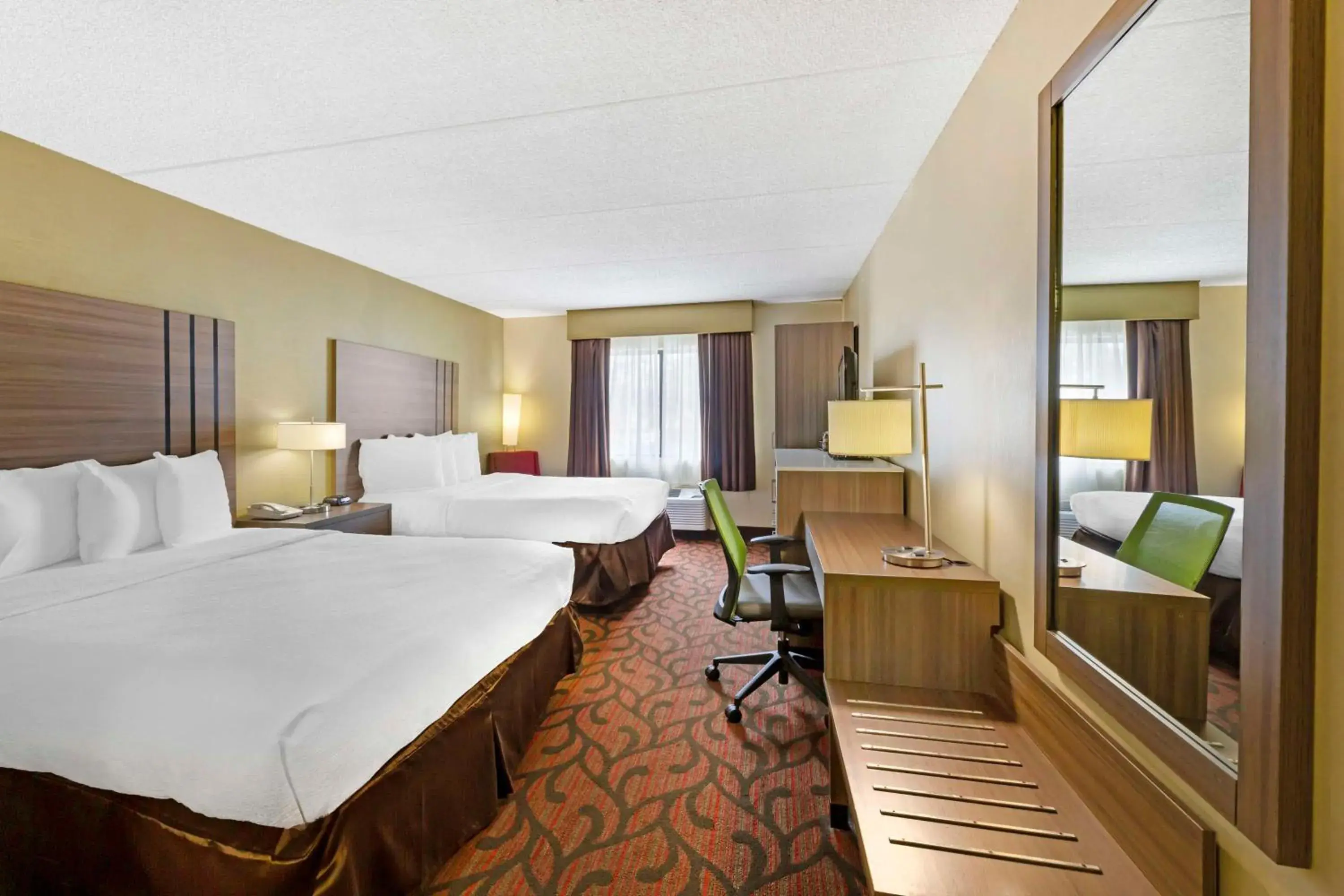 Bedroom, Bed in Best Western Rochester Marketplace Inn Bedroom, Bed in Best Western Rochester Marketplace Inn