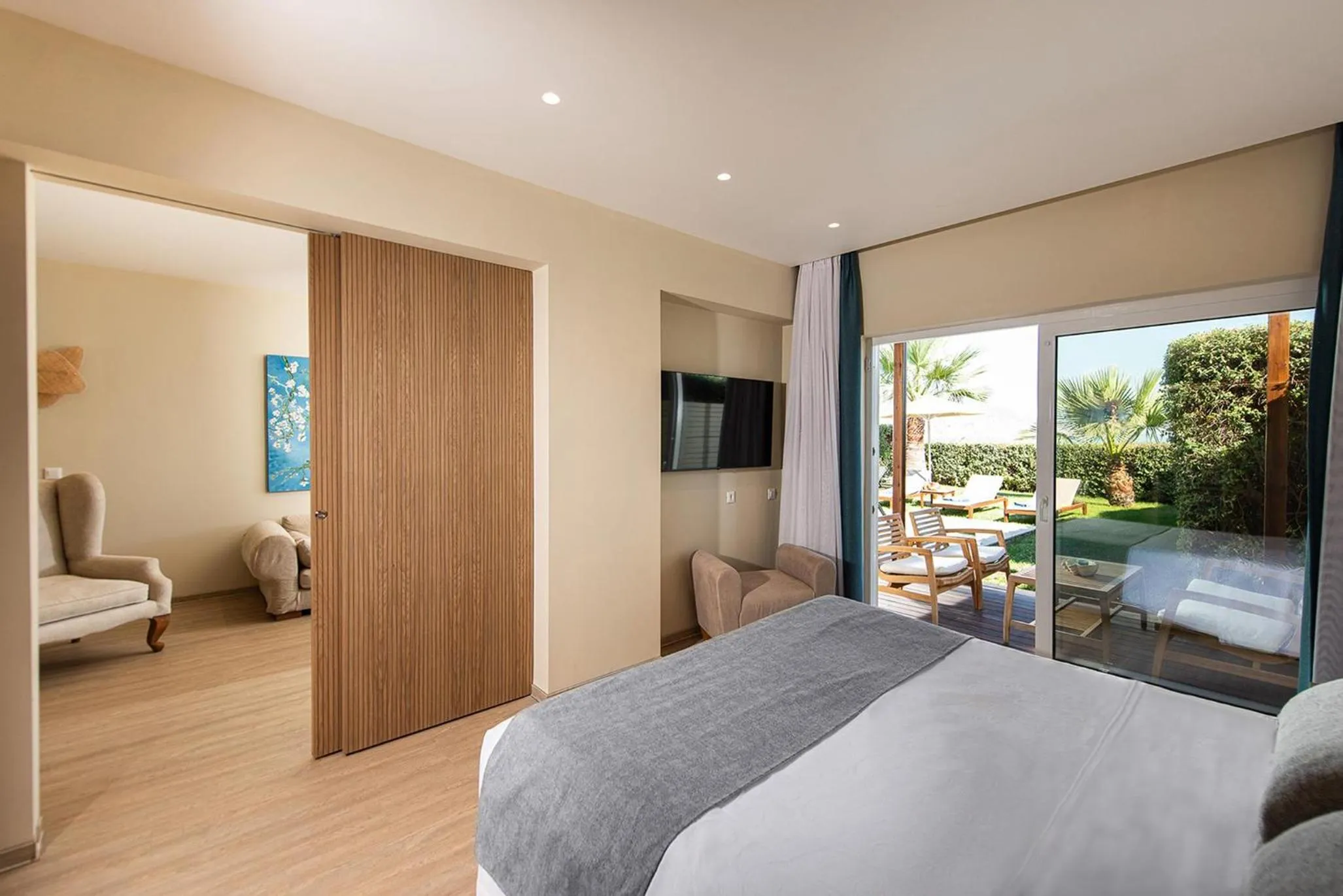 Photo of the whole room, Bed in Pilot Beach Resort