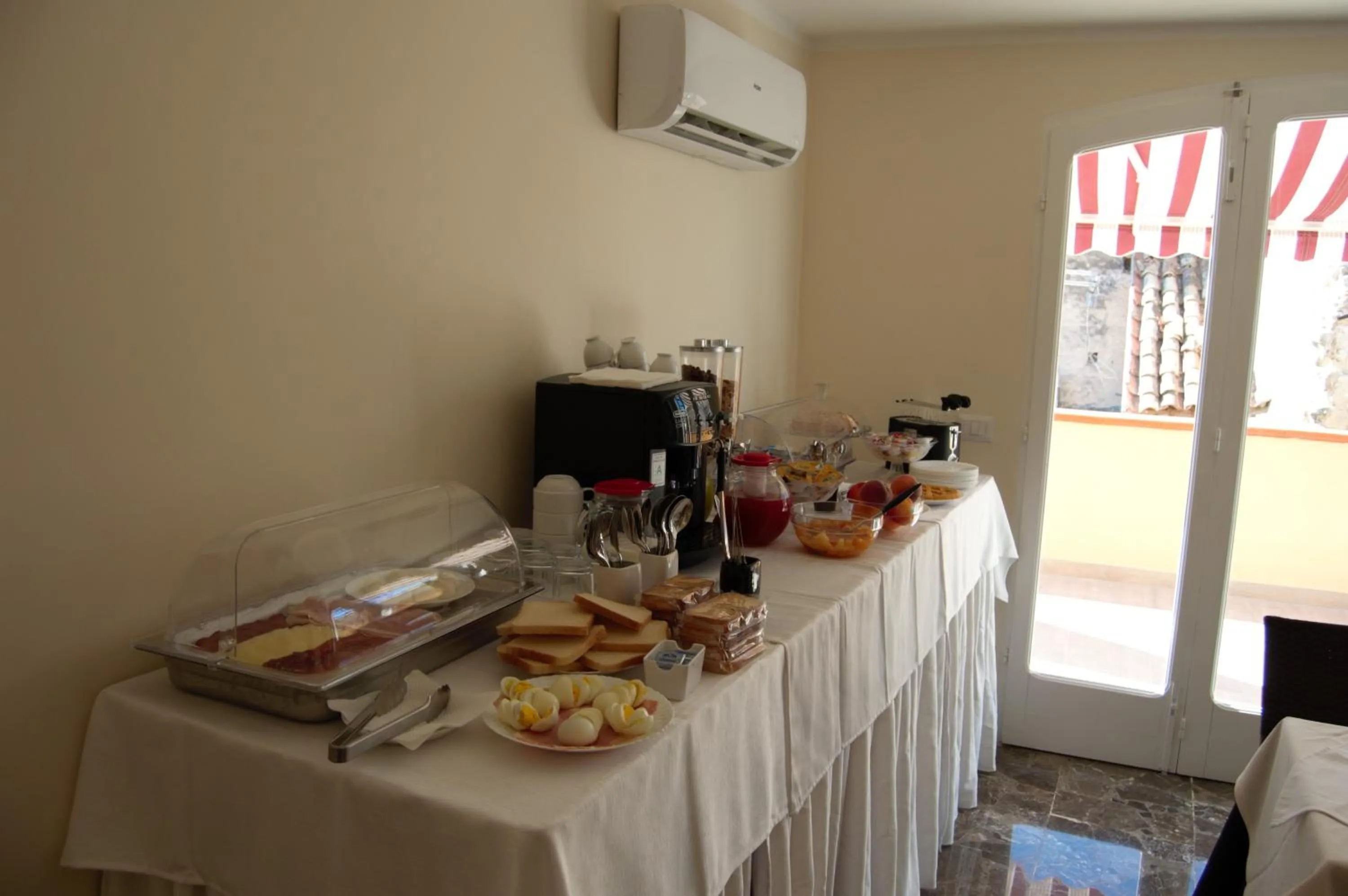 Breakfast in B&B The Tower